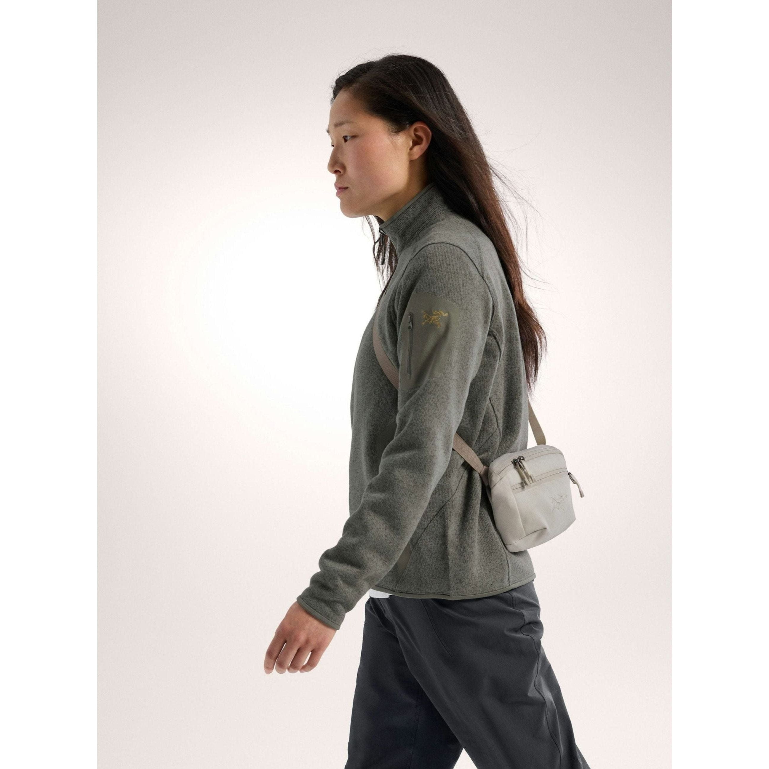 Arc'teryx Mantis 1 Waist Pack - Lightweight & Durable Fanny Pack for Hiking, Travel & Everyday Use | Water-Resistant & Adjustable Belt | Perfect for Outdoor Adventures & Commuting