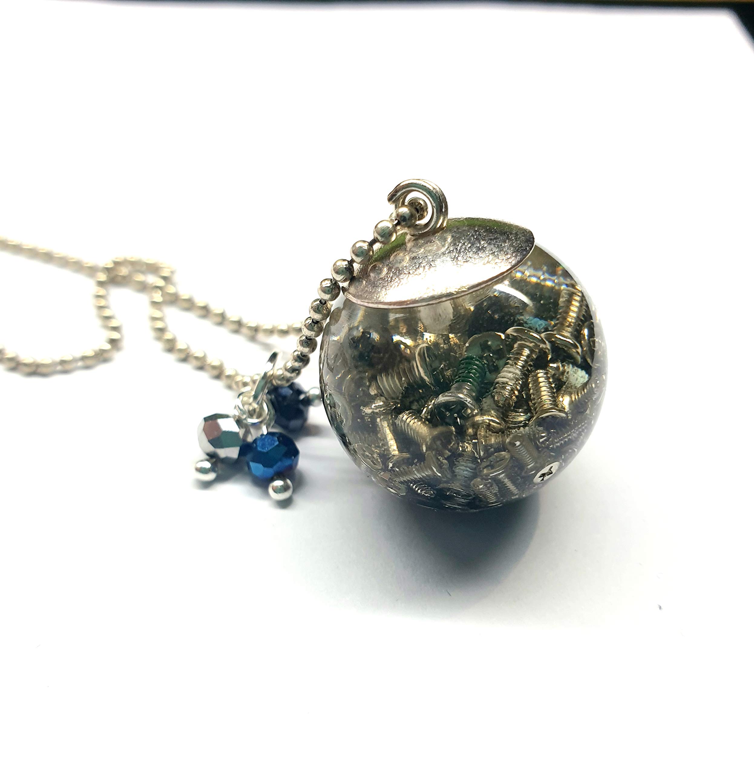 Steampunk Ball Terrarium Necklace with Resin and Watch Parts - Unique Gothic Jewelry for Women, DIY Craft Gift - Perfect for Cosplay, Halloween, and Vintage Fashion Lovers