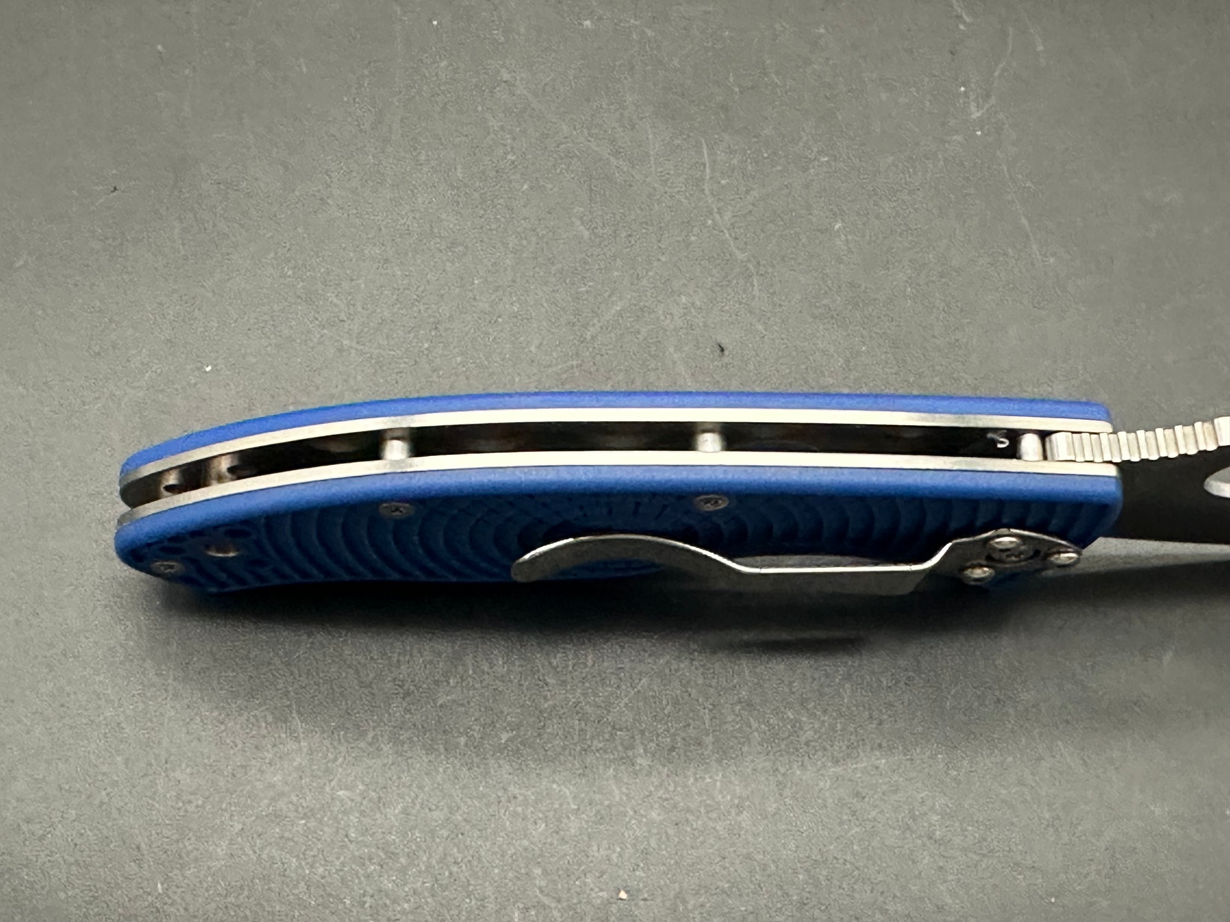 Spyderco Tenacious Lightweight Folding Knife - Blue FRN Handle, 3.4