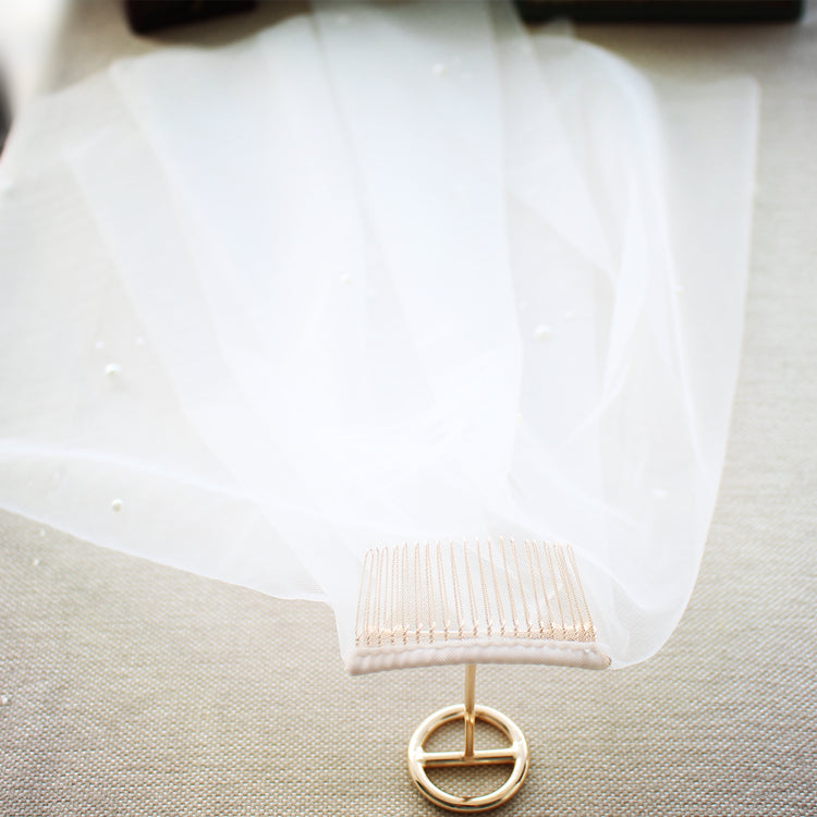2 Layer Pearl Embellished Tulle Wedding Veil - Elegant Bridal Accessory for Ceremony & Photography | Style V614xmj