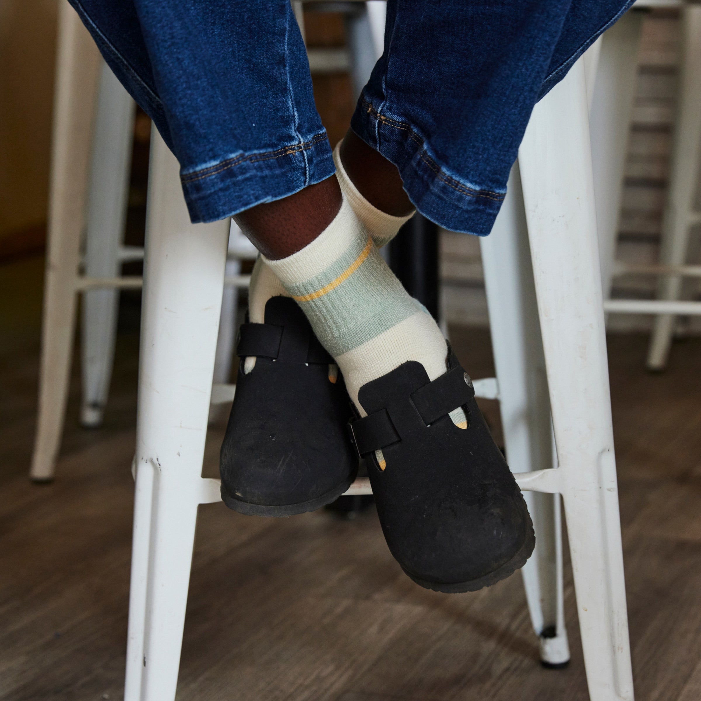 Women's Heavyweight Lifestyle Socks - Comfortable Cotton Crew Socks for Everyday Wear - Perfect for Casual Outfits, Work & Home Use