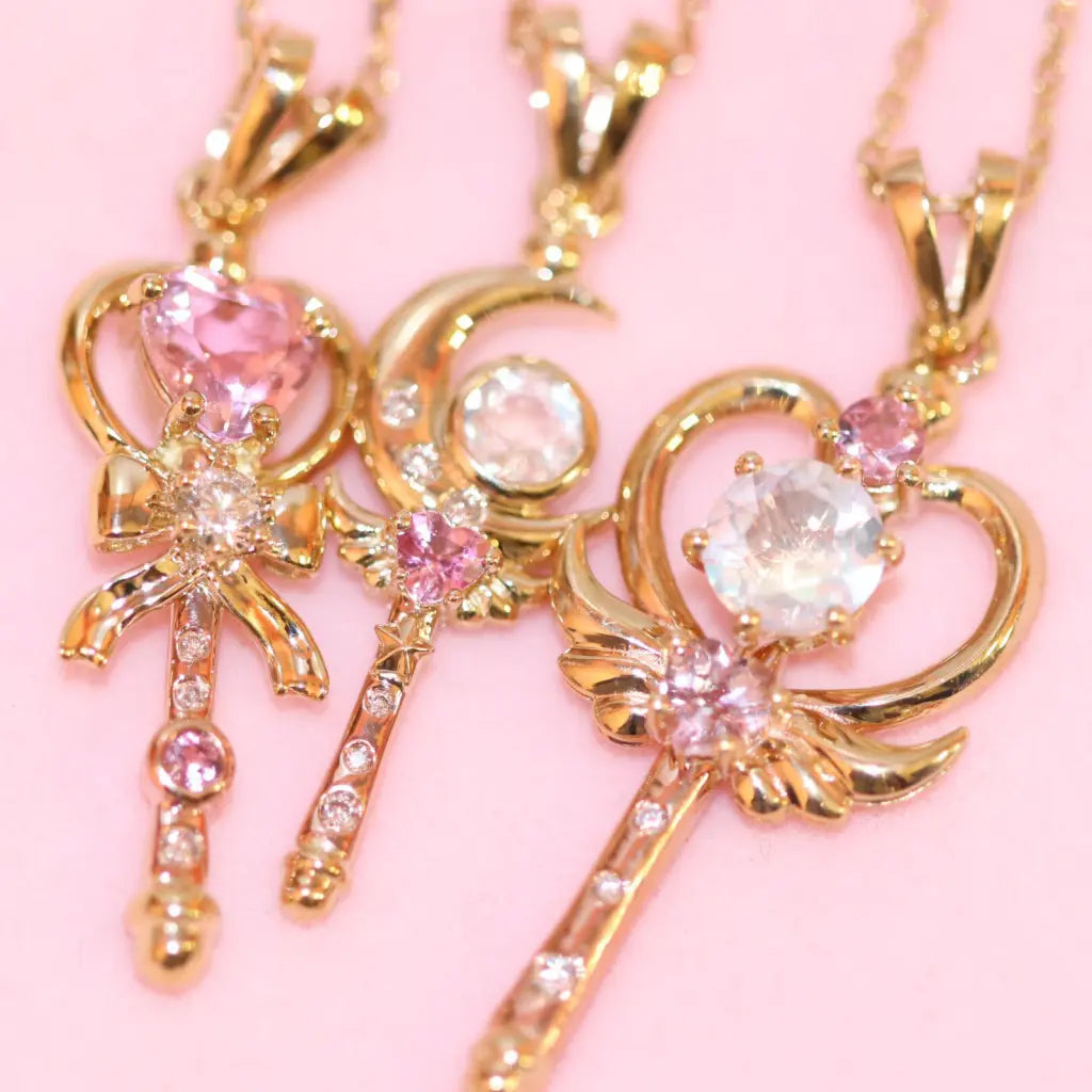 14K Gold Love Eternal Pendant Necklace for Women - Romantic Heart Jewelry Gift for Anniversary, Valentine's Day & Special Occasions