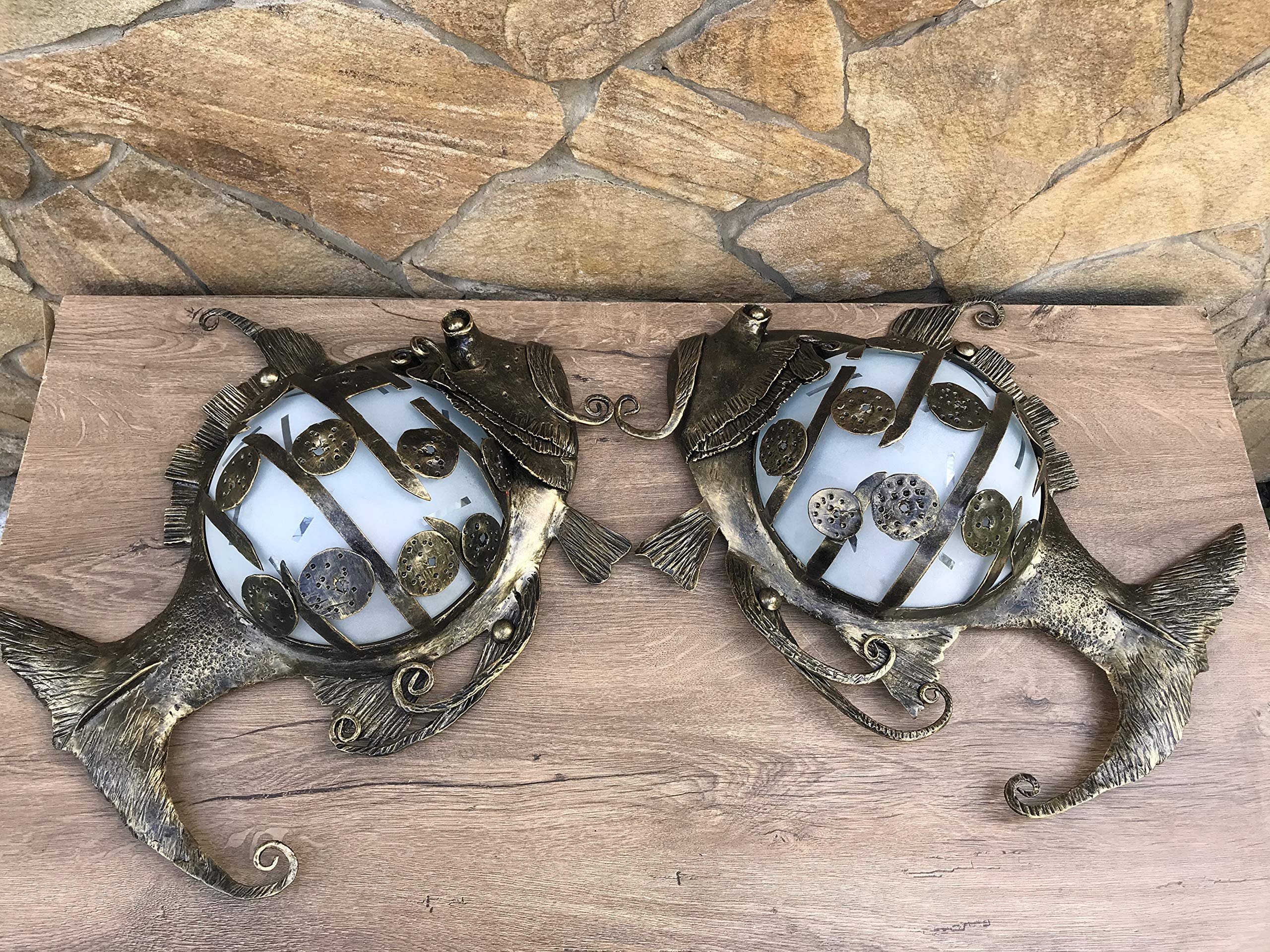 Stylish Fish-Themed Wall Sconce Lamp - Modern Decorative Lighting for Living Room, Bedroom & Hallway