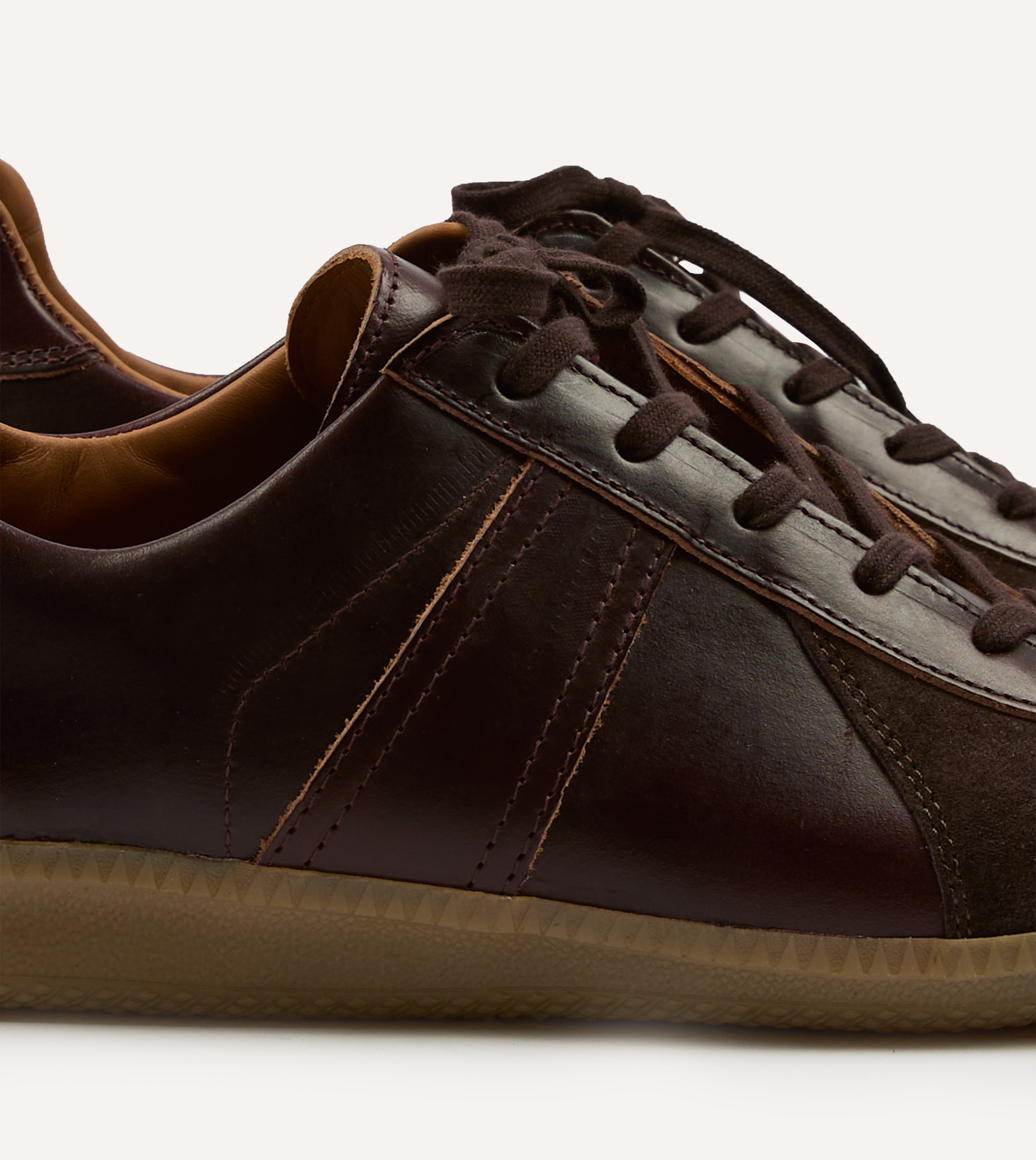 Vintage Brown German Military Trainer Shoes - Authentic Reproduction for Men & Women | Casual Wear, Outdoor Hiking & Retro Fashion