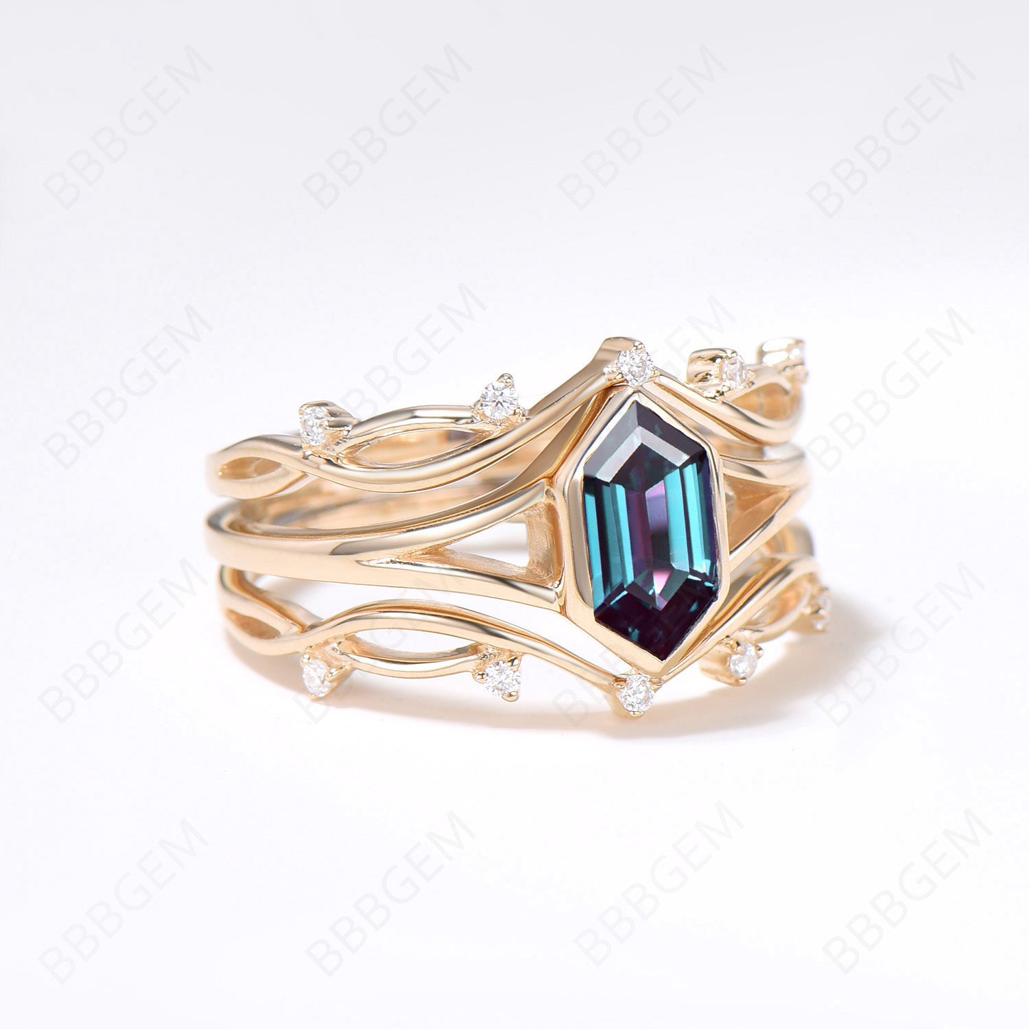 14K Solid Gold Long Hexagon Cut Alexandrite Engagement Ring Set with Split Shank & Diamonds | 3-Piece Bridal Wedding Ring Set | Anniversary Gift for Her | Perfect for Proposals, Weddings & Special Occasions