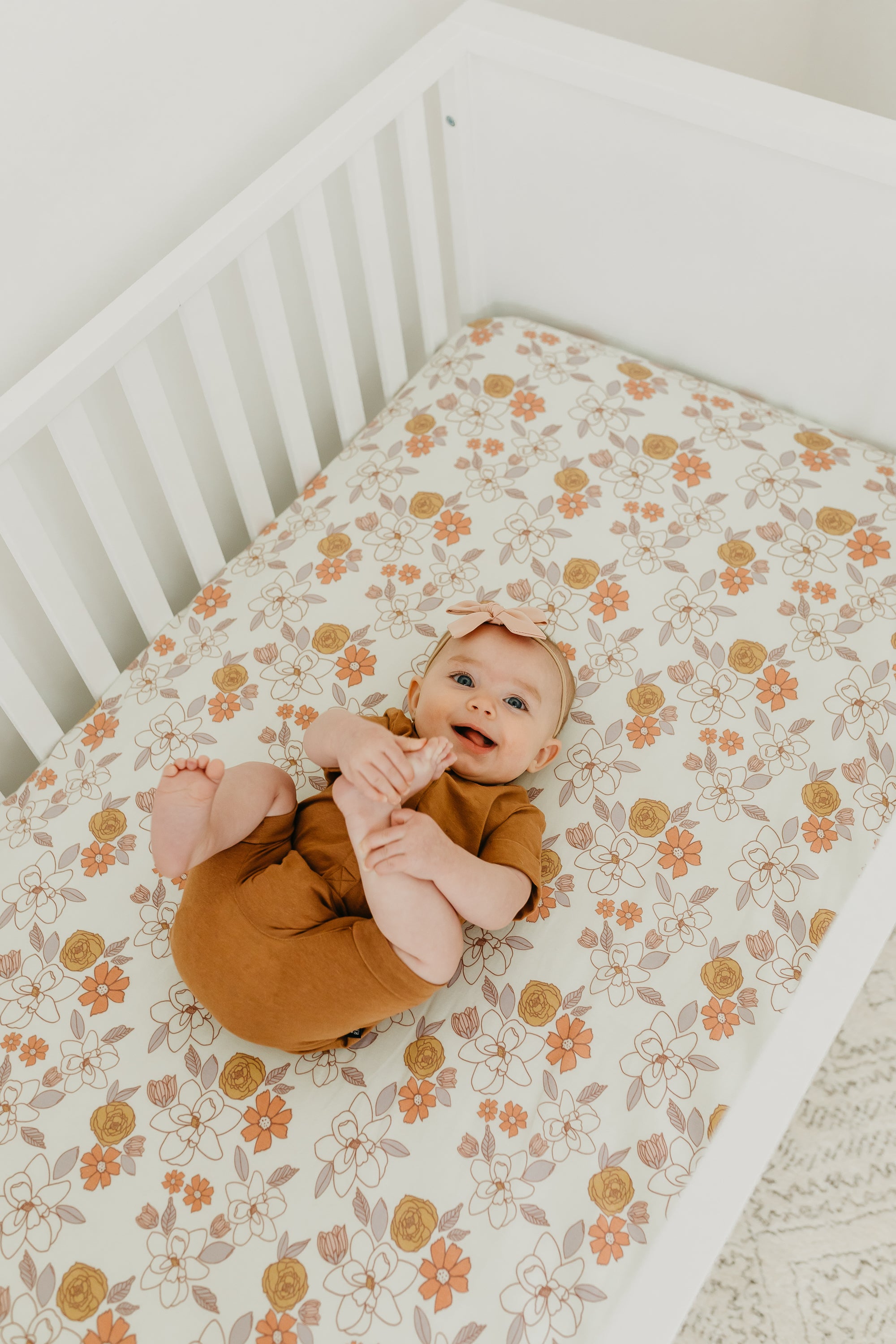 Premium Soft Knit Fitted Crib Sheet for Baby - Breathable Cotton Nursery Bedding Set (White) - Perfect for Newborns, Toddlers & Daycare Use