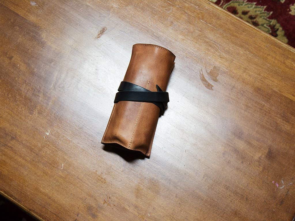 Premium Leather Cigar Wallet - Personalized Engraved Groomsmen Gift with Secure Closing Strap - Perfect for Weddings, Bachelor Parties & Cigar Enthusiasts