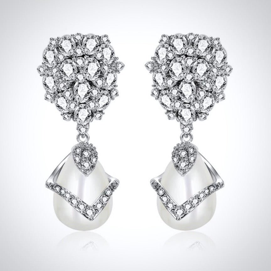 Oressa Pearl & Cubic Zirconia Bridal Jewelry Set - Elegant Wedding Necklace & Earrings for Bride, Bridesmaids & Formal Occasions