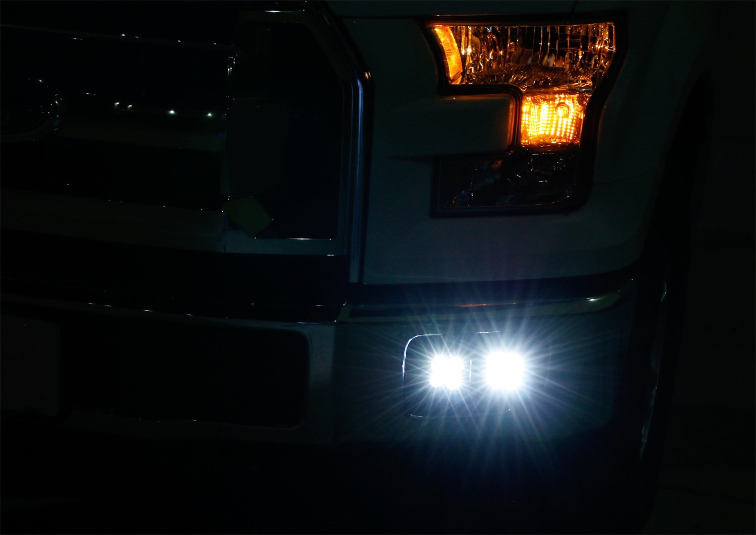 iJDMTOY Dual LED Pod Light Fog Lamp Kit for 2015-2020 Ford F150 & 2017-2022 F250 F350 - 4x 20W High Power LED Cubes with Mounting Brackets & Wiring Harness - Perfect for Off-Roading, Night Driving & Foggy Conditions