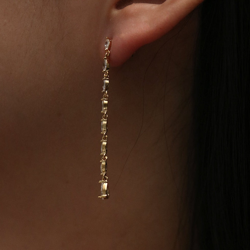 Elegant Tear Drop Cubic Zirconia Earrings for Women - Perfect for Weddings, Parties & Special Occasions