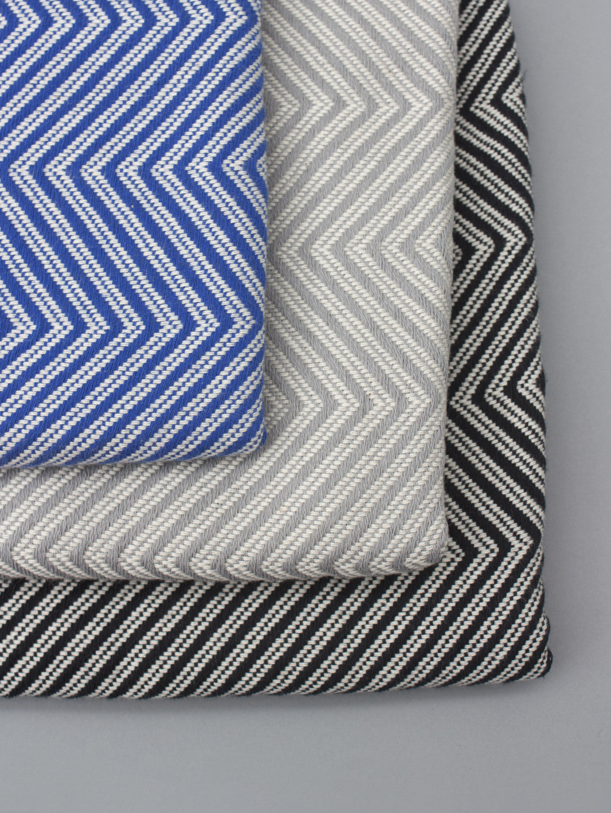 Premium Malibu Hammam Towel - Soft & Absorbent Turkish Bath Towel in Ocean Blue - Perfect for Beach, Spa, Yoga & Travel Accessories