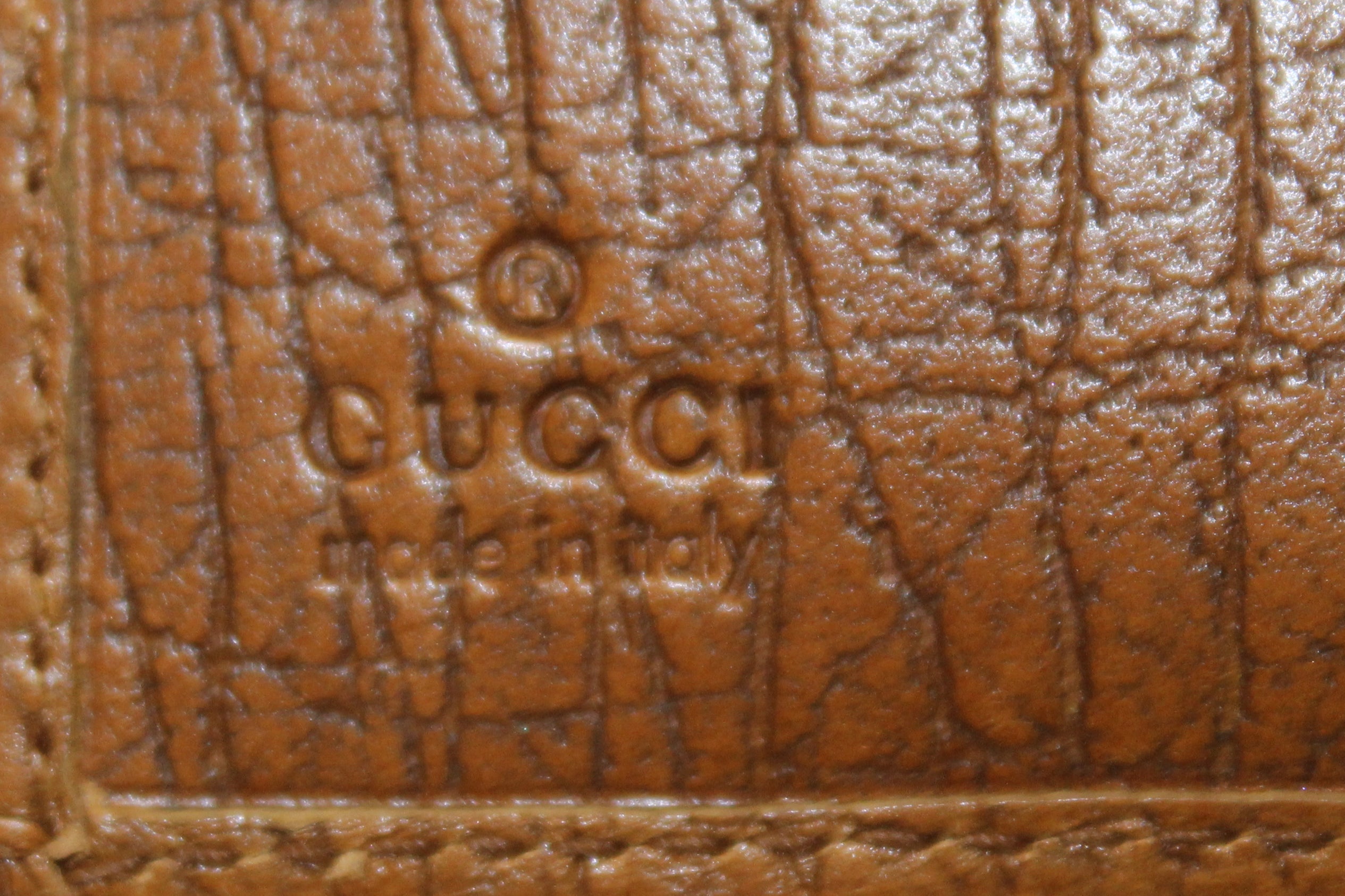 Authentic Gucci GG Vintage Bamboo Bifold Wallet for Men - Brown Leather Luxury Wallet for Everyday Use & Travel
