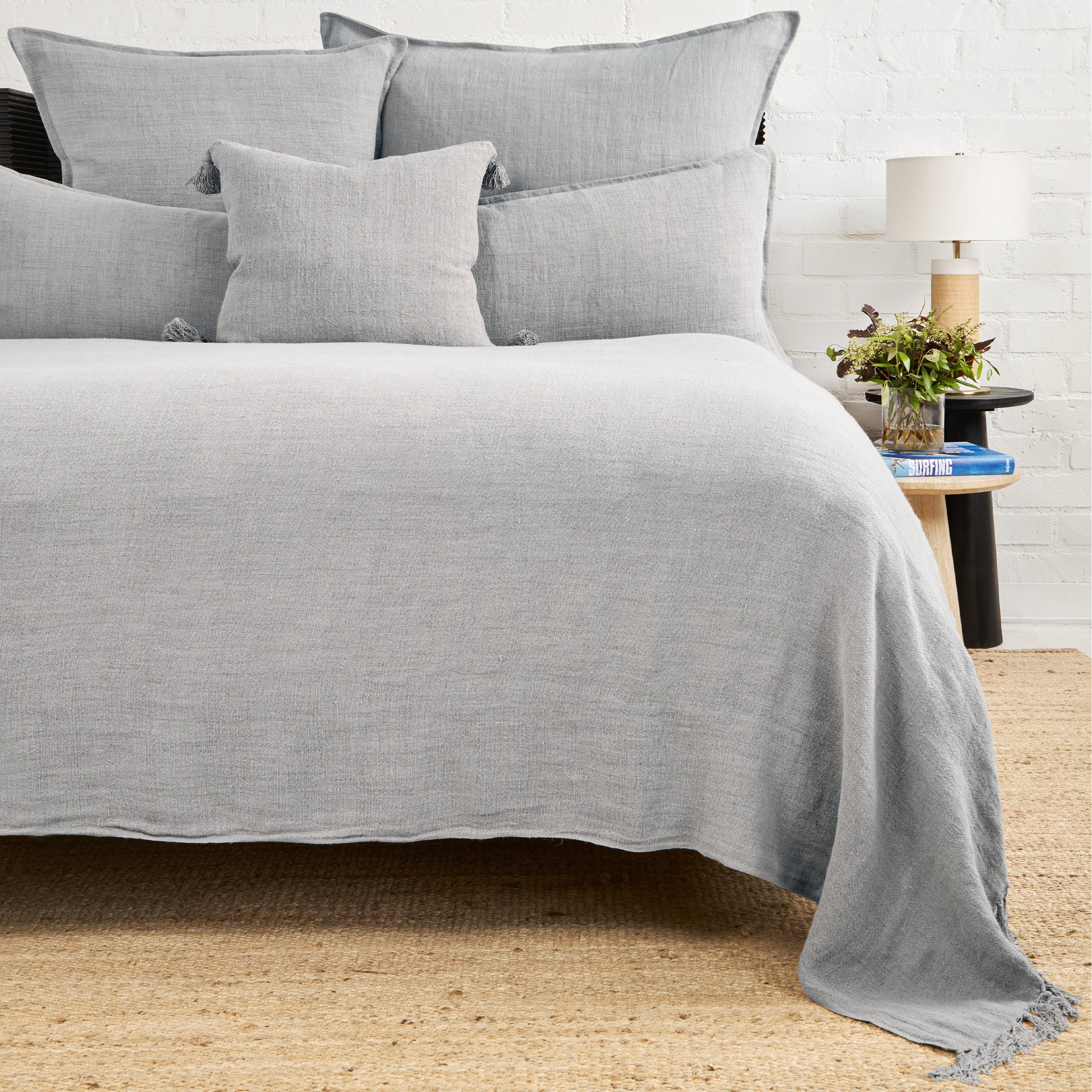 Montauk Blanket - Soft & Cozy Throw Blanket in 7 Colors | Perfect for Sofa, Bed & Outdoor Use
