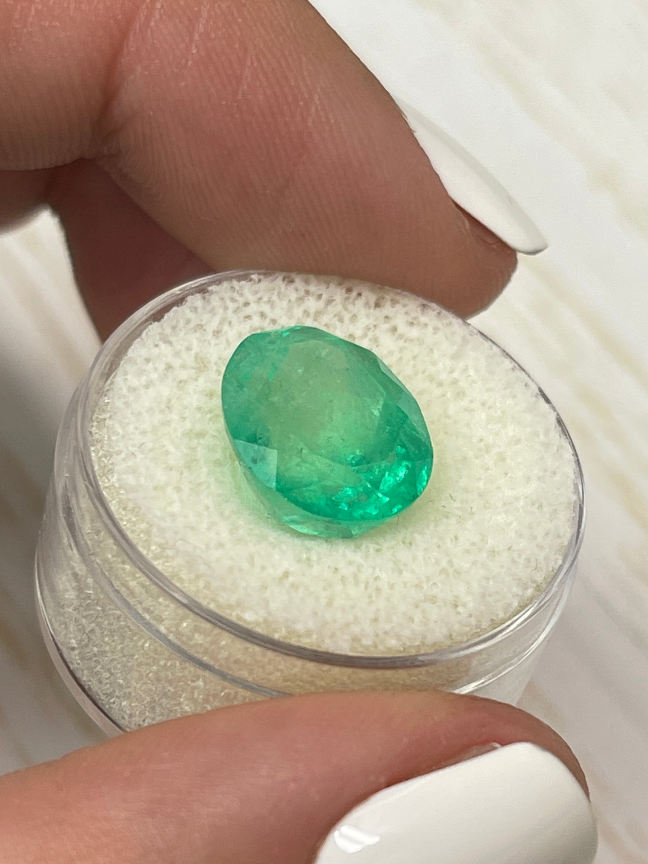 7.80 Carat Medium Yellowish Green Natural Loose Colombian Emerald Oval Cut Gemstone for Jewelry Making, Engagement Rings & Luxury Gifts