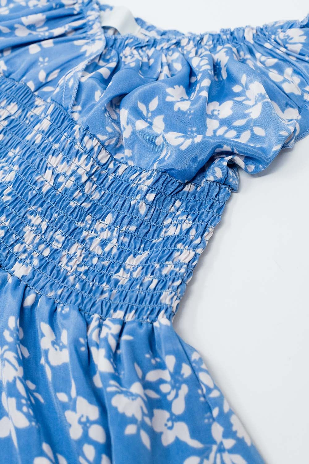 Women's Short Blue Floral Print Robe with Elastic Waist - Perfect for Lounging, Spa Days & Relaxing at Home