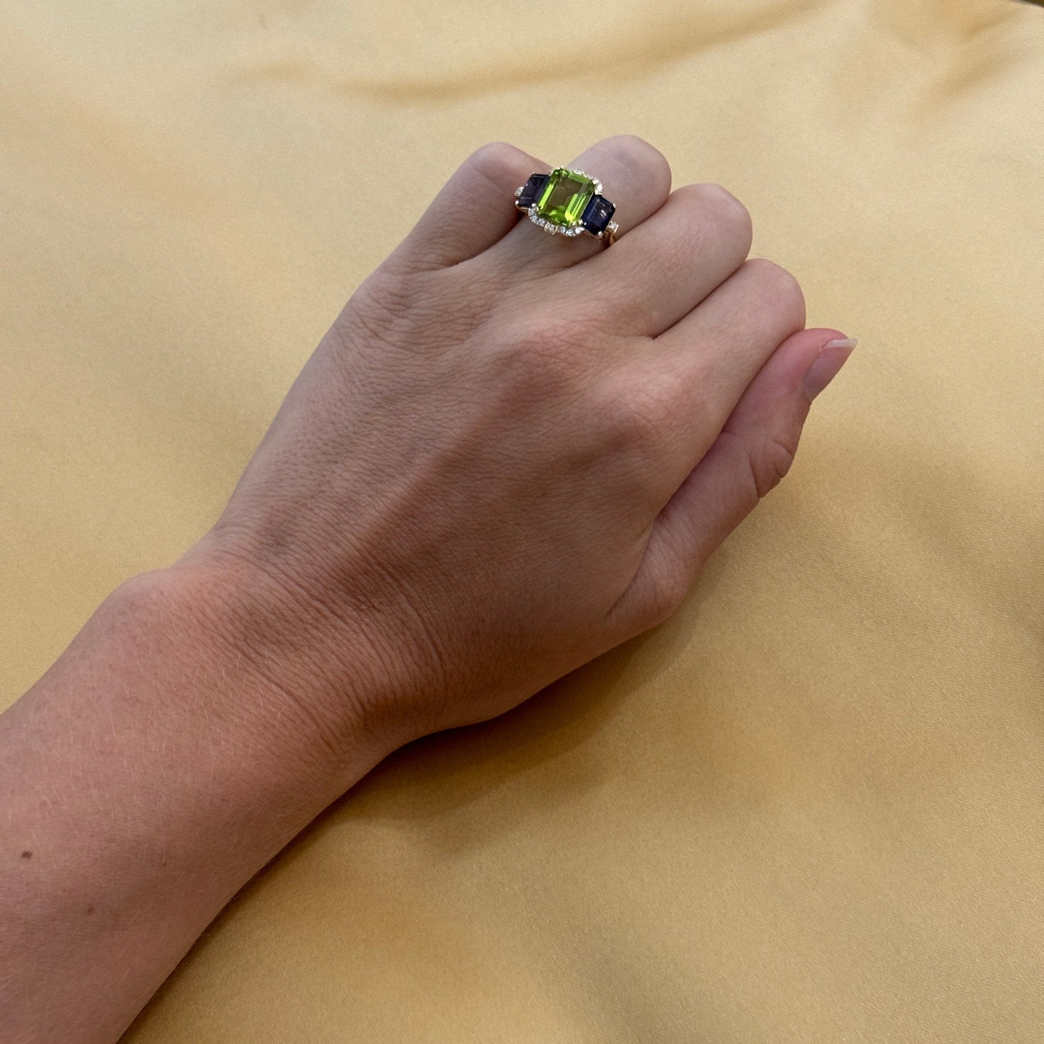 Goshwara 3 Stone Peridot & Iolite 18K Gold Ring for Women | Elegant Green & Violet Gemstone Jewelry | Perfect for Engagement, Wedding & Anniversary Gifts
