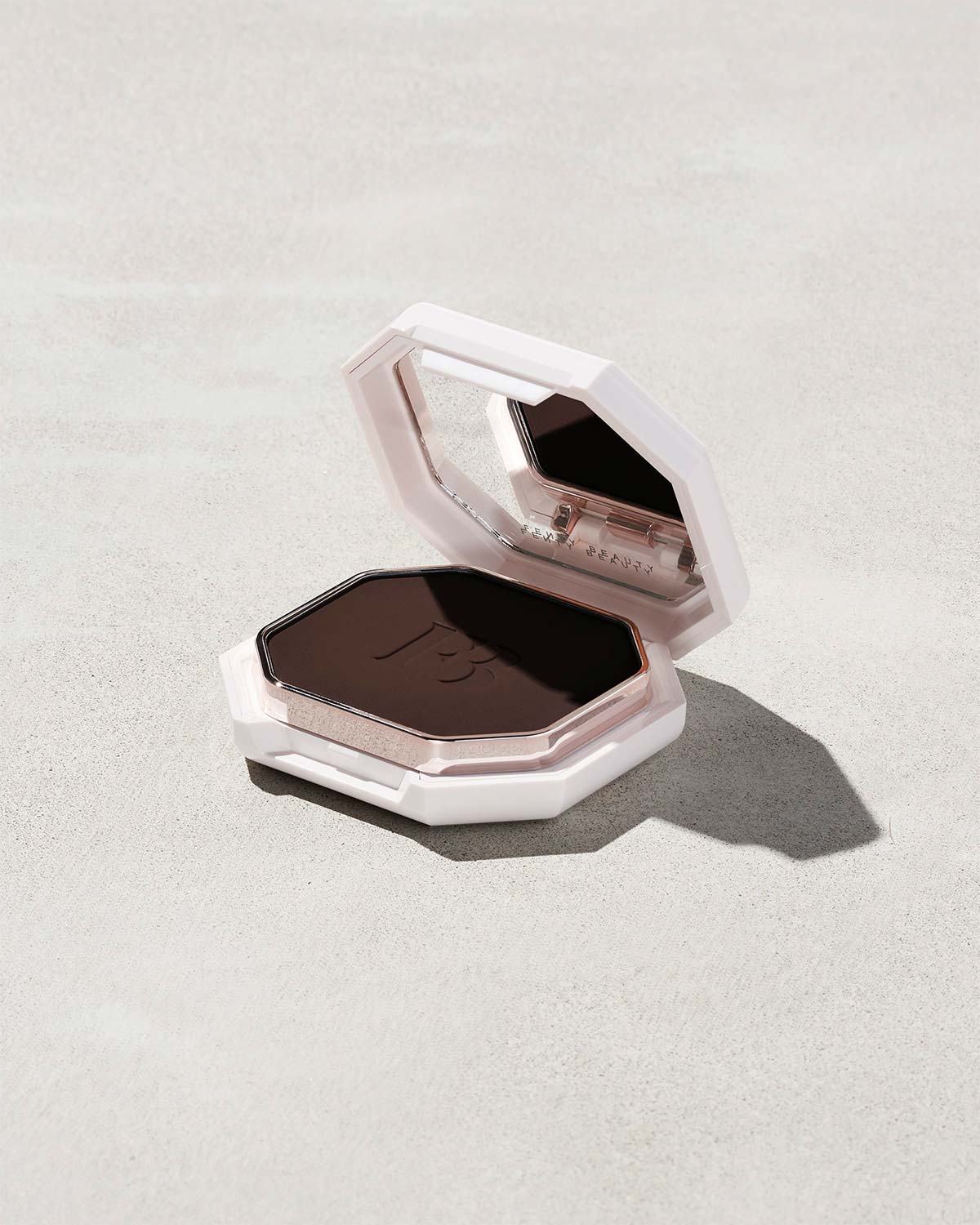 Pro Filt'r Soft Matte Powder Foundation #498 - Oil Control & Long-Lasting Coverage for Oily Skin | Perfect for Everyday Wear & Special Occasions