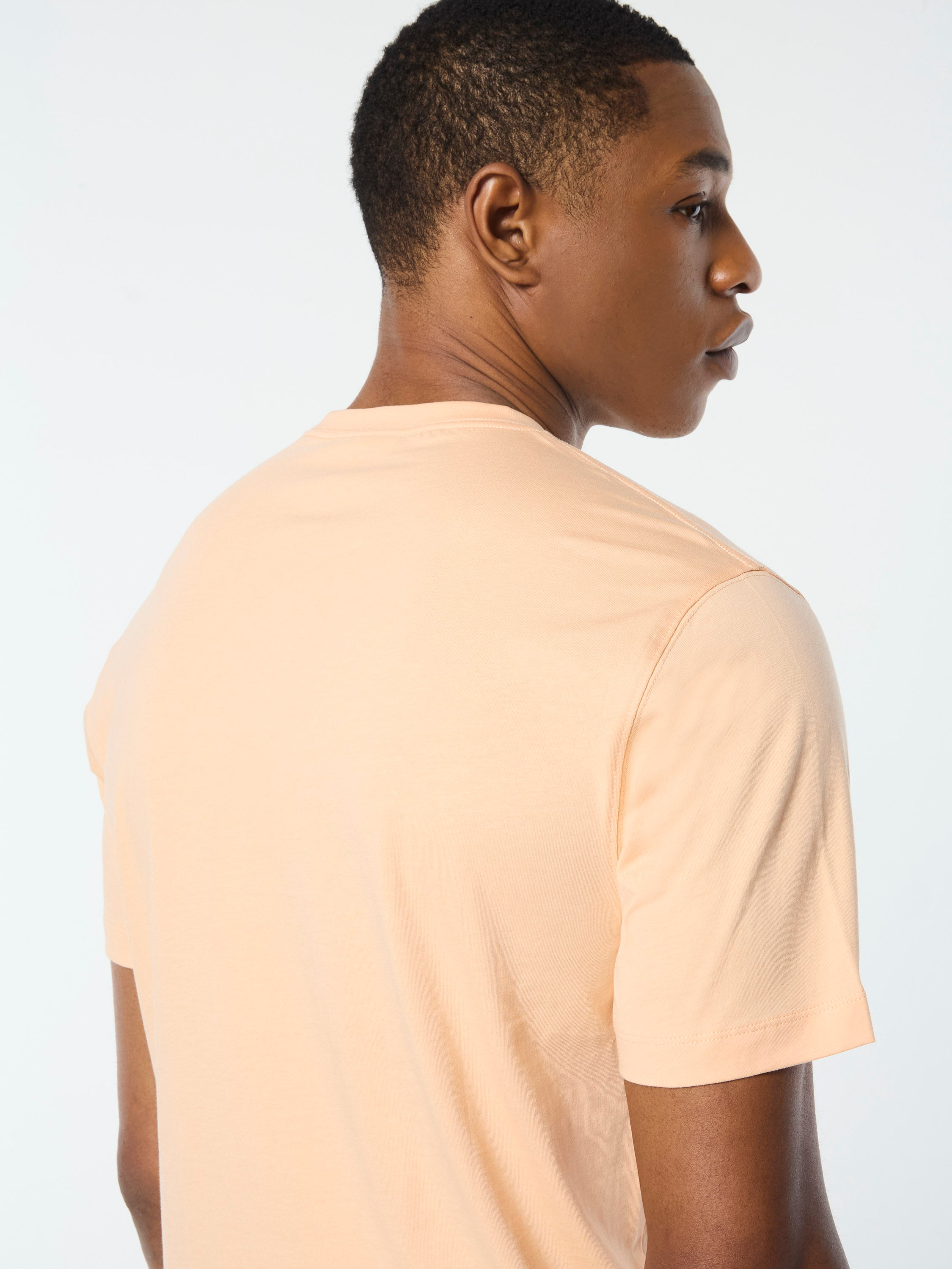 Urso T-Shirt for Men - Comfortable Beach & Summer Casual Wear - Perfect for Vacations, Outings, and Relaxing by the Sand
