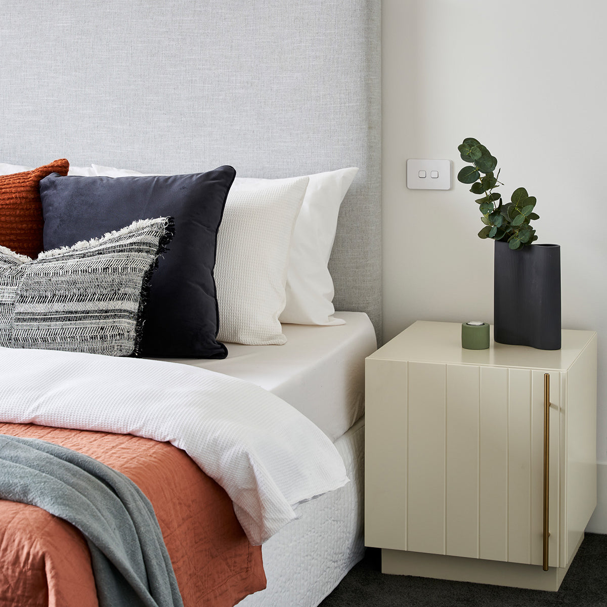 Elora Side Table - Modern End Table with Storage Shelf, Nightstand for Bedroom, Living Room, or Office - Perfect for Small Spaces & Home Decor