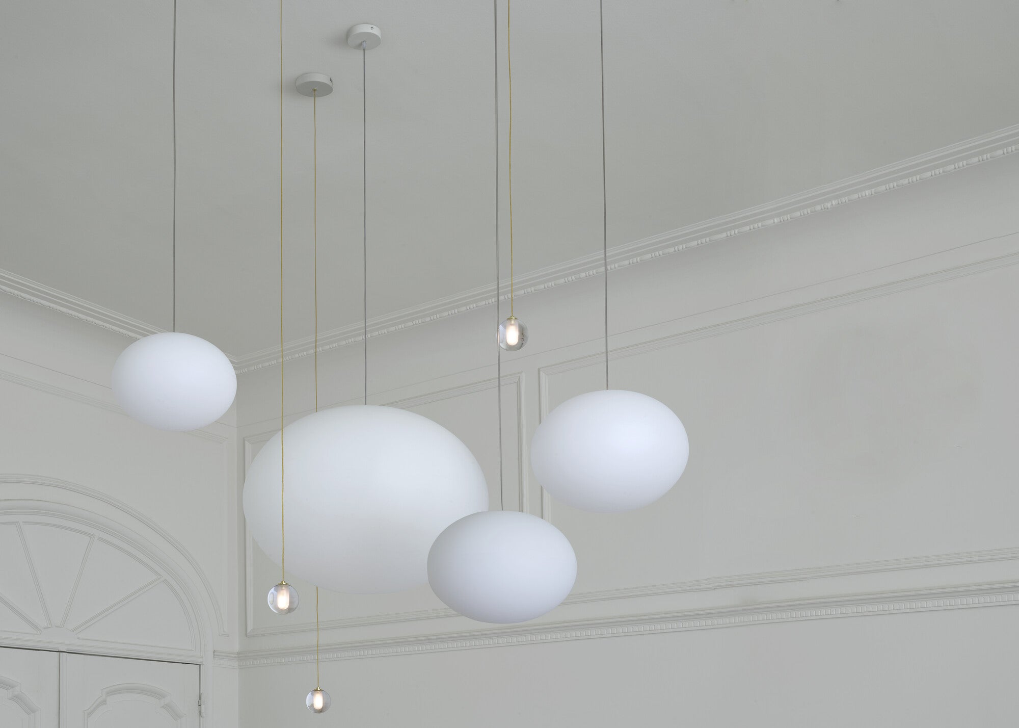 Modern Globe Sky Suspended Ceiling Light - Large Round LED Chandelier for Living Room, Dining Room & Bedroom | Energy Efficient Hanging Light Fixture for Home Decor