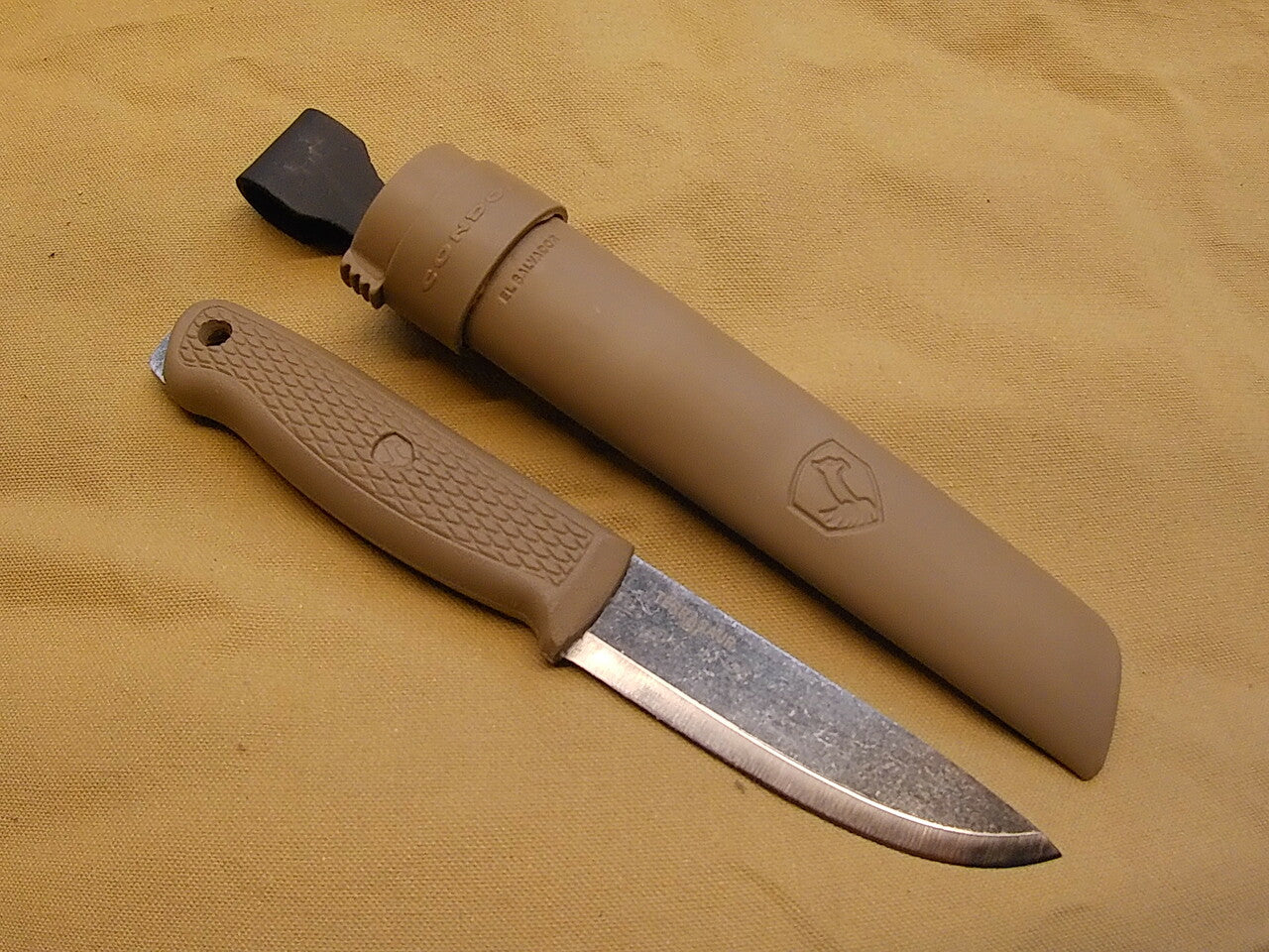 Condor Terrasaur Tactical Survival Knife - High Carbon Steel Blade, Desert Tan Handle for Outdoor Camping, Hunting & Bushcraft Adventures