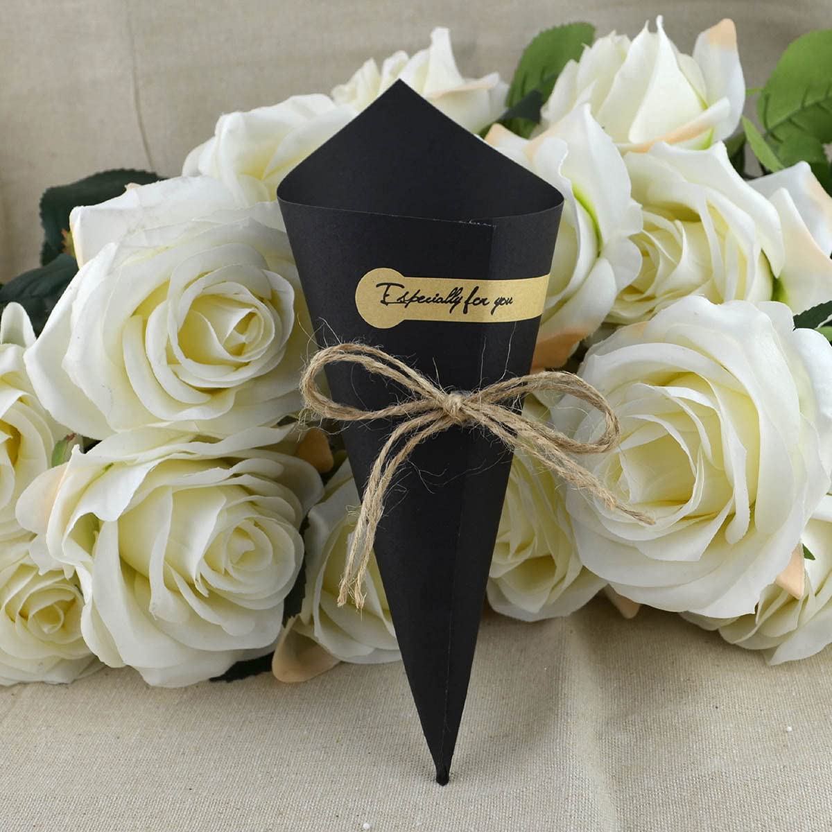 50Pcs Kraft Paper Cones for Wedding Bouquet Wrapping, Confetti & Candy Gifts - Eco-Friendly DIY Flower Holder with Hemp Rope - Perfect for Wedding Table Decor, Party Favors & Gift Packaging (Black) - Ideal for Bridal Showers, Baby Showers & Birthday Celebrations