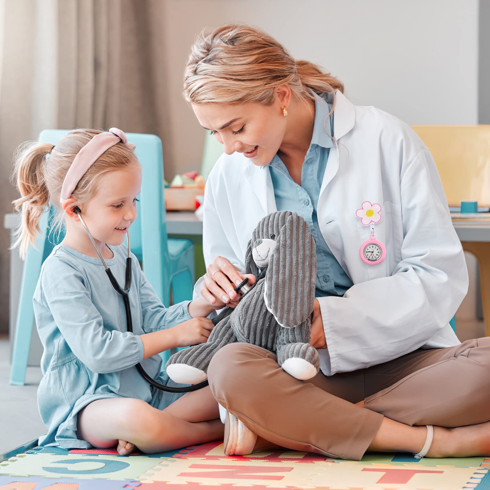 Hemobllo Nurse Watch - Retractable Clip On Fob Watch for Nurses & Doctors | Waterproof, Easy to Read | Ideal for Hospital Shifts, Medical Exams & Healthcare Professionals