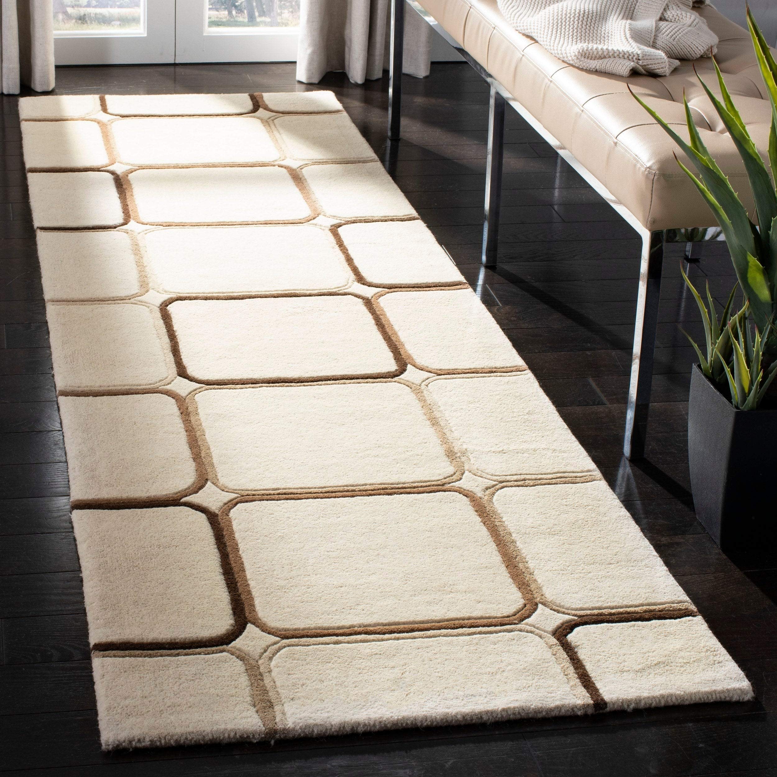 Chelsea SOH713A Ivory Area Rug - Soft Plush Living Room Carpet for Bedroom, Dining Room & Home Decor