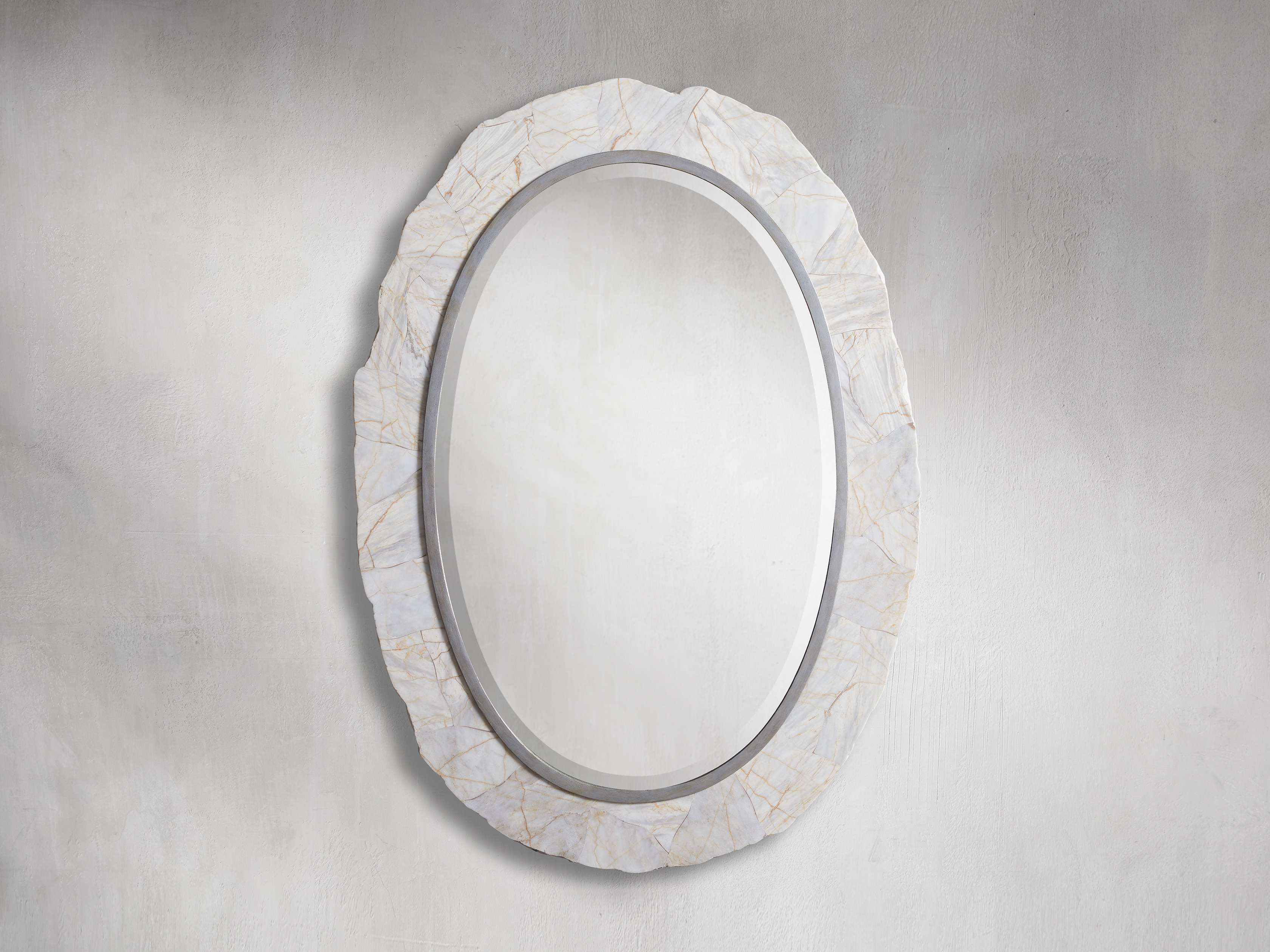 Stylish Boracay Oval Wall Mirror - Elegant Home Decor for Living Room, Bedroom & Bathroom - Perfect for Adding Light & Space to Any Room