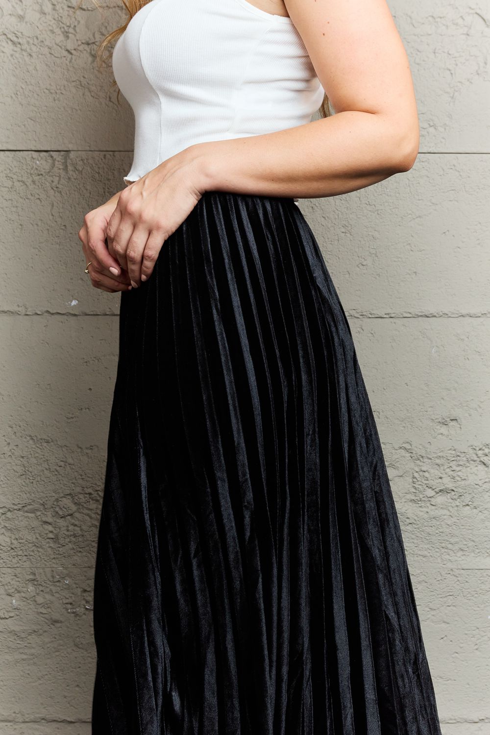 Ninexis Accordion Pleated Flowy Midi Skirt for Women - Elegant A-Line Summer Skirt with Pockets | Perfect for Office, Date Night & Casual Outings