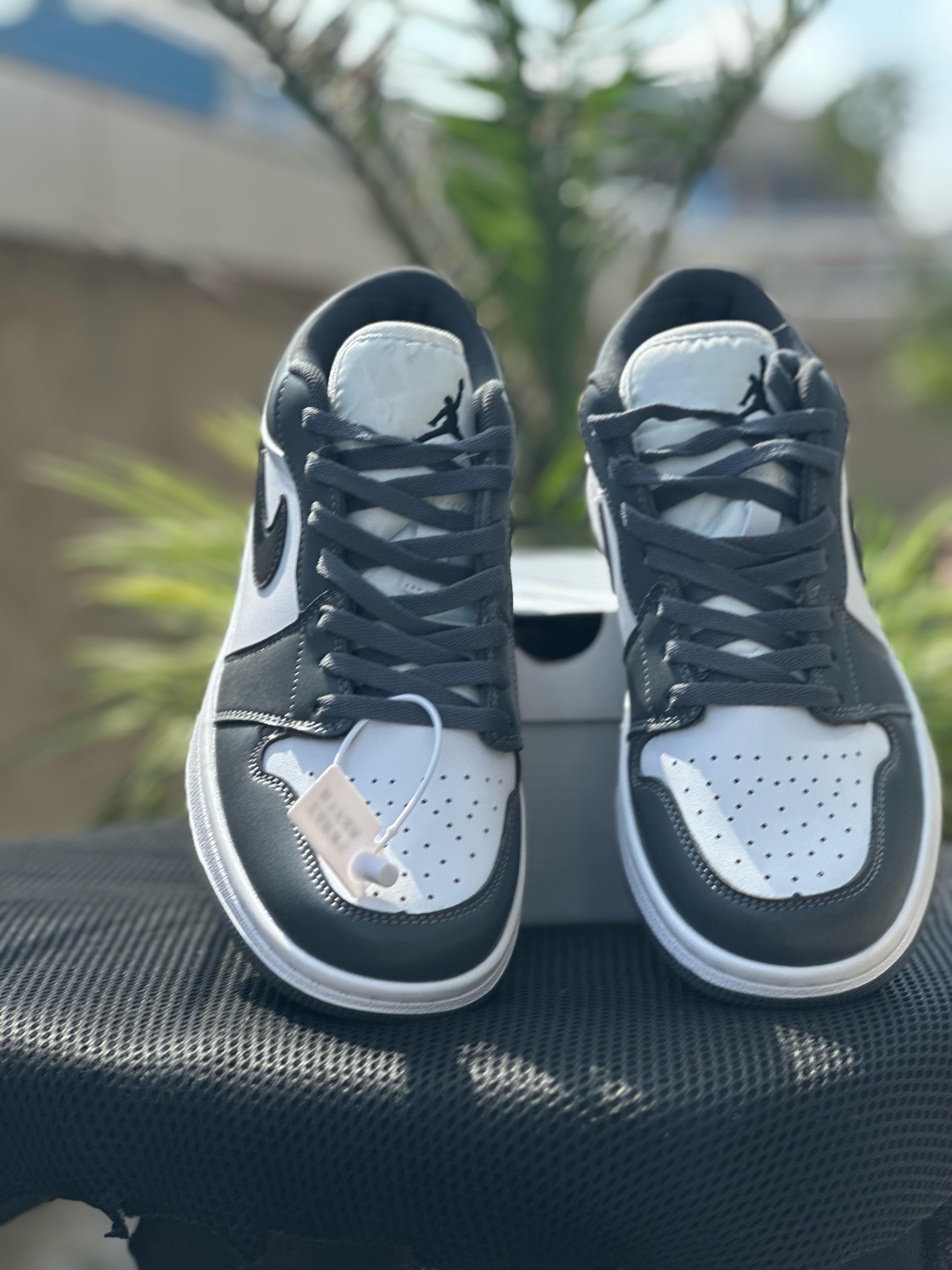 Nike Air Jordan 1 Low Sneakers - White & Grey Men's Basketball Shoes for Casual Wear & Street Style