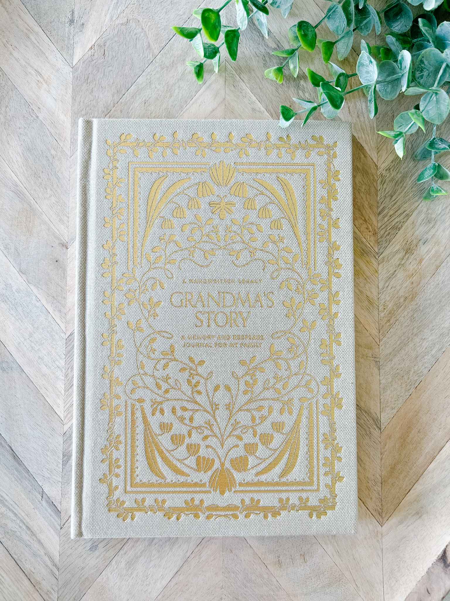 Grandma's Story - Personalized Keepsake Memory Book for Cherished Family Memories | Perfect for Gifts, Scrapbooking & Preserving Family History