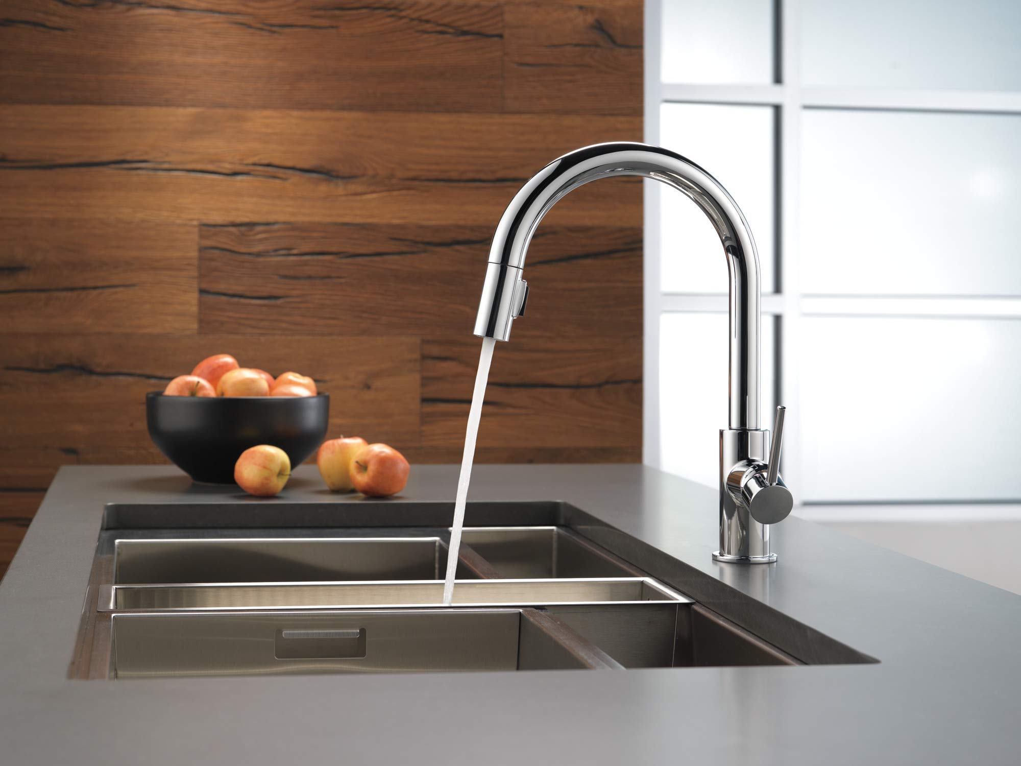 Delta Trinsic Pull-Down Kitchen Faucet in Chrome - Magnetic Docking Spray Head, Single-Handle Sink Faucet with High-Arc Spout (Model 9159-LS-DST) - Perfect for Modern Kitchens, Restaurants & Food Prep Areas