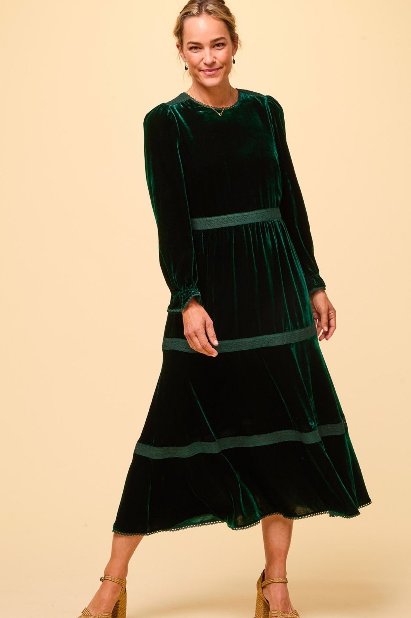 Clara Dress | Elegant Emerald Green Women's Dress for Casual Wear, Parties & Special Occasions