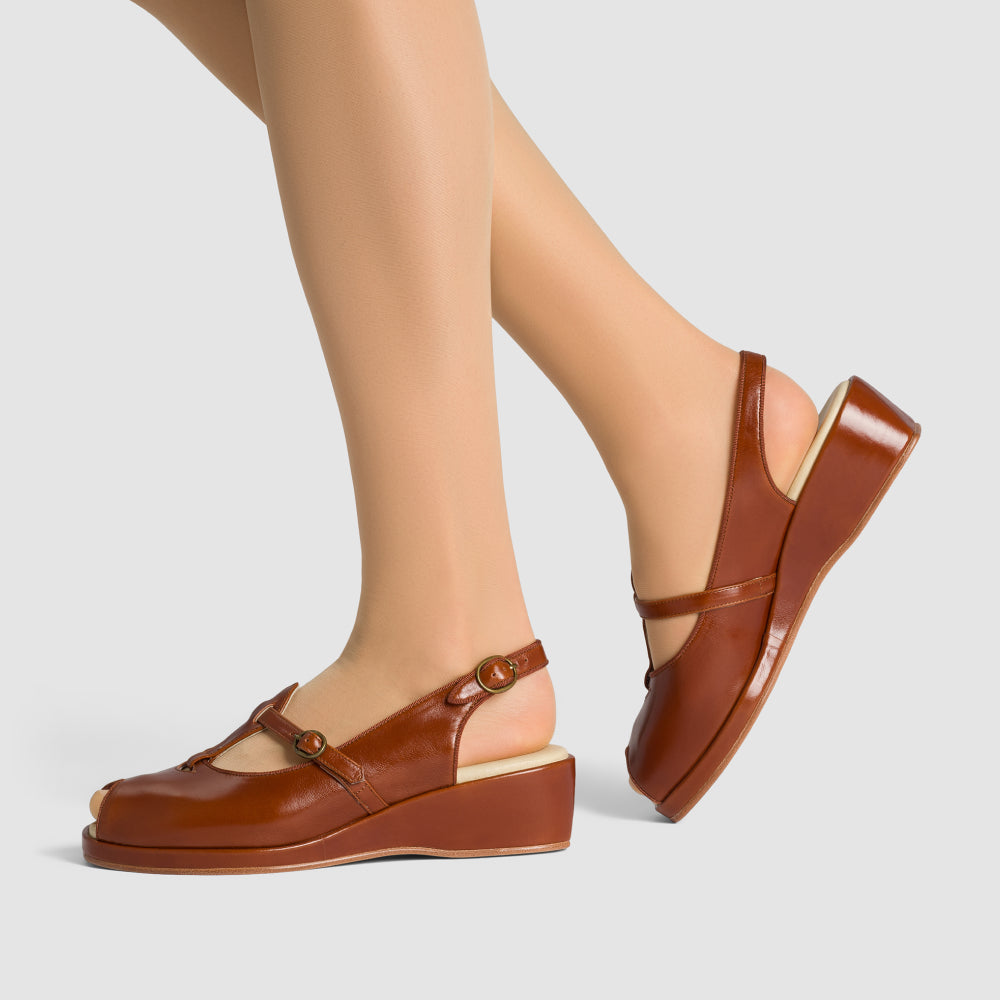 Betty Vintage Sandals for Women - Comfortable Walnut Brown Leather Sandals - Casual Summer Walking Shoes for Beach, Travel & Everyday Wear