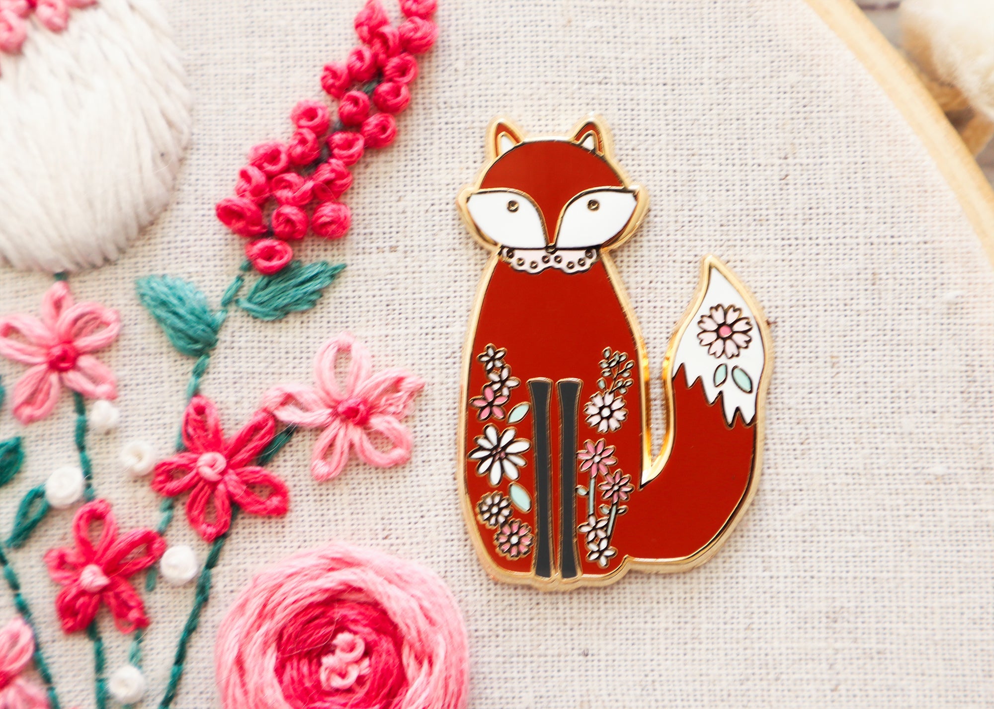 Floral Fox Needle Minder - Magnetic Needle Holder for Embroidery, Cross Stitch & Sewing - Perfect for Crafting, Quilting & DIY Projects