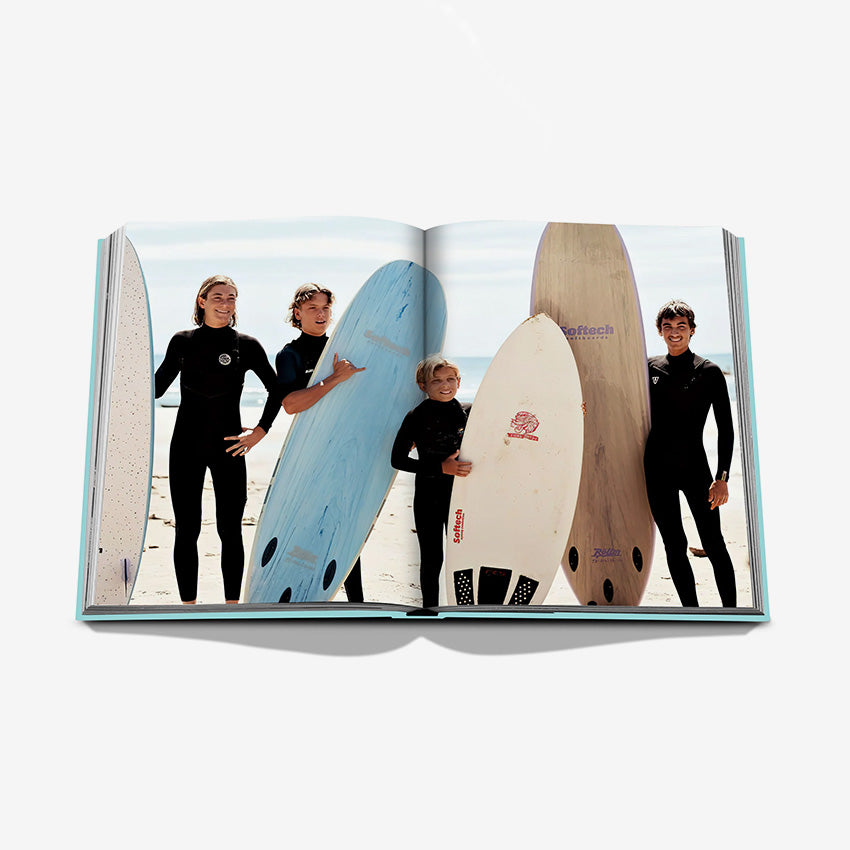 Assouline Byron Bay Coffee Table Book - Luxury Travel & Photography Hardcover for Home Decor, Gifts, and Inspiration | Perfect for Living Rooms, Offices & Coffee Tables