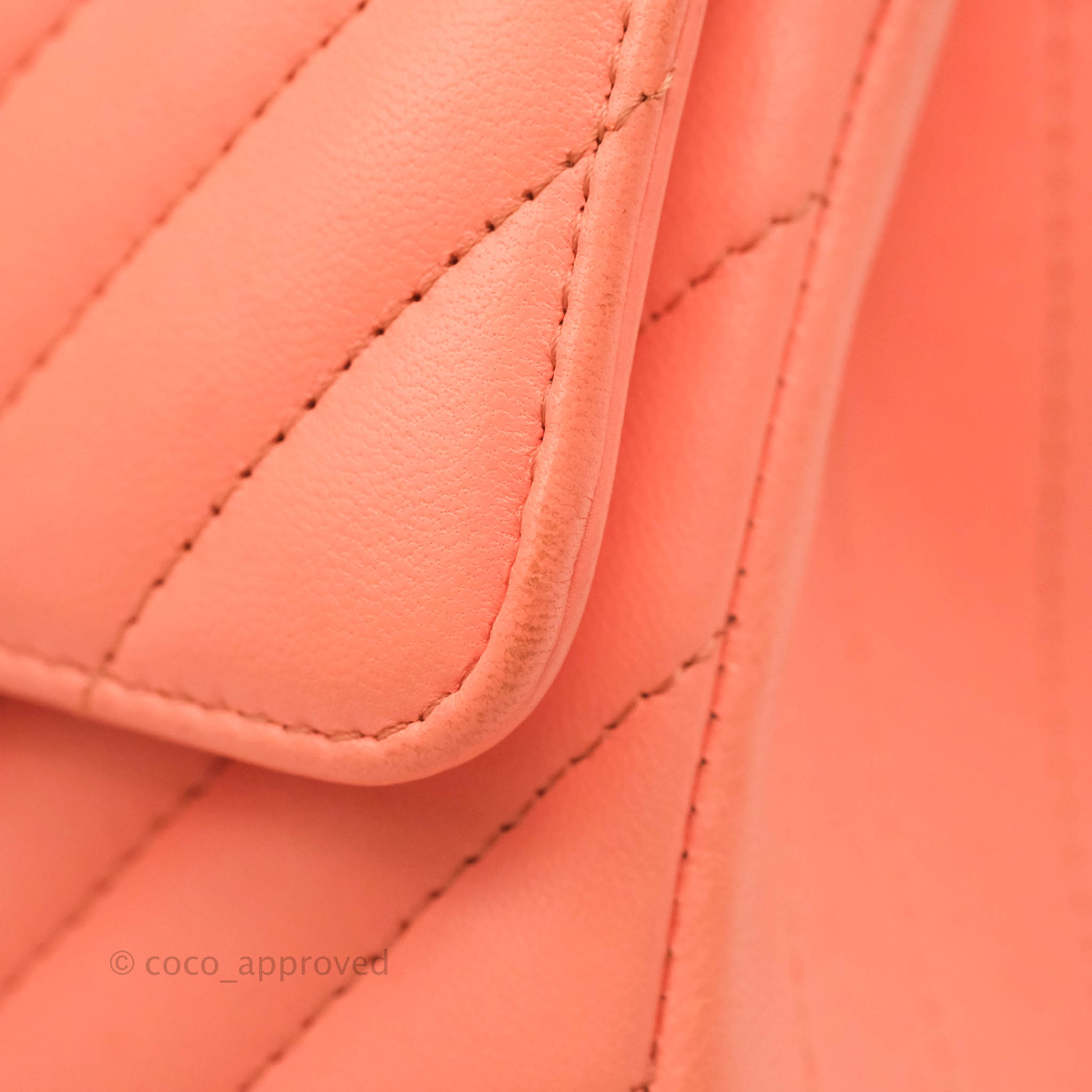 Chanel Classic M/L Medium Chevron Double Flap Bag in Coral Pink Lambskin with Aged Gold Hardware - Luxury Shoulder Bag for Women, Perfect for Parties, Weddings & Special Occasions