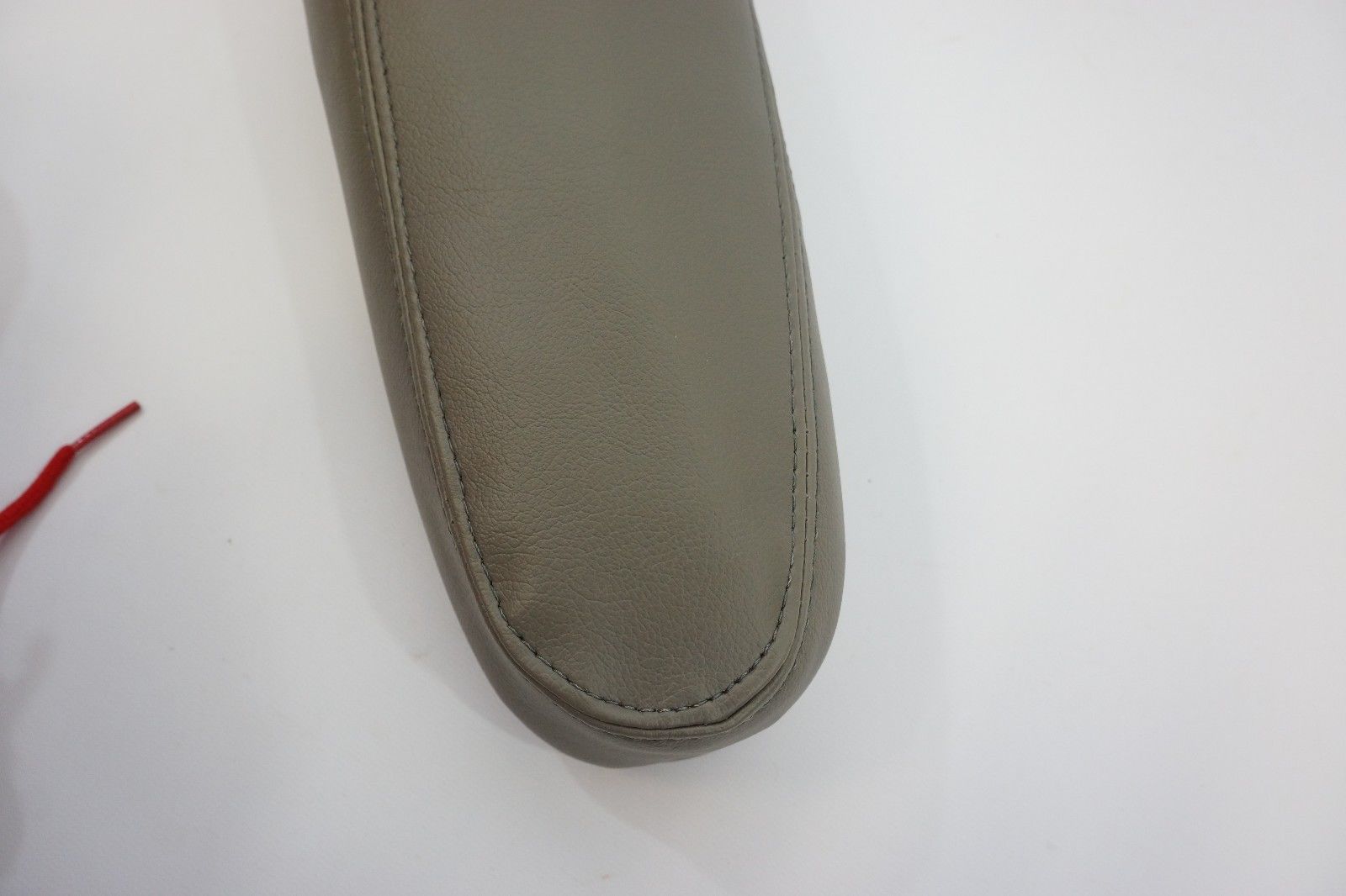 2003-2006 Chevy Tahoe Suburban & GMC Yukon Passenger Armrest Cover - Gray Replacement #922 - Perfect for Car Interior Protection and Comfort Upgrade