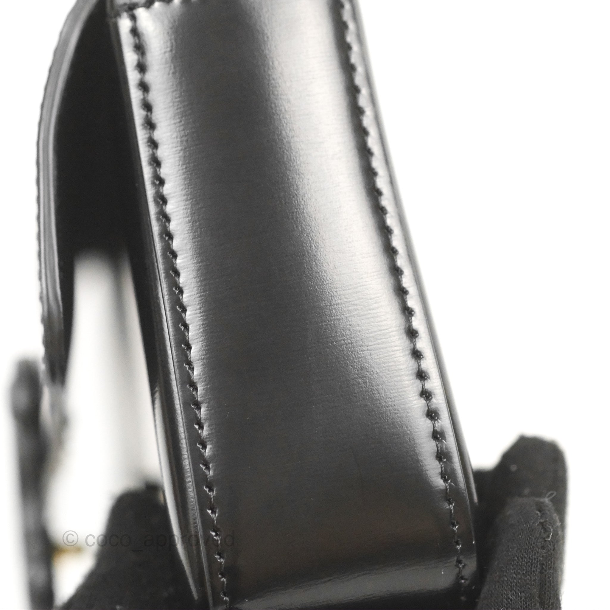 Celine Triomphe Chain Shoulder Bag in Black Shiny Calfskin Leather - Luxury Crossbody Purse for Women, Perfect for Evening Parties & Date Nights