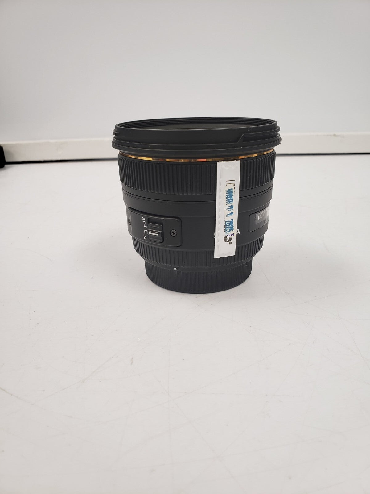 Sigma 50mm f/1.4 DG HSM Art Lens for Canon/Nikon/Sony - Professional Fast Prime Portrait Photography Lens for Low Light & Studio Shooting