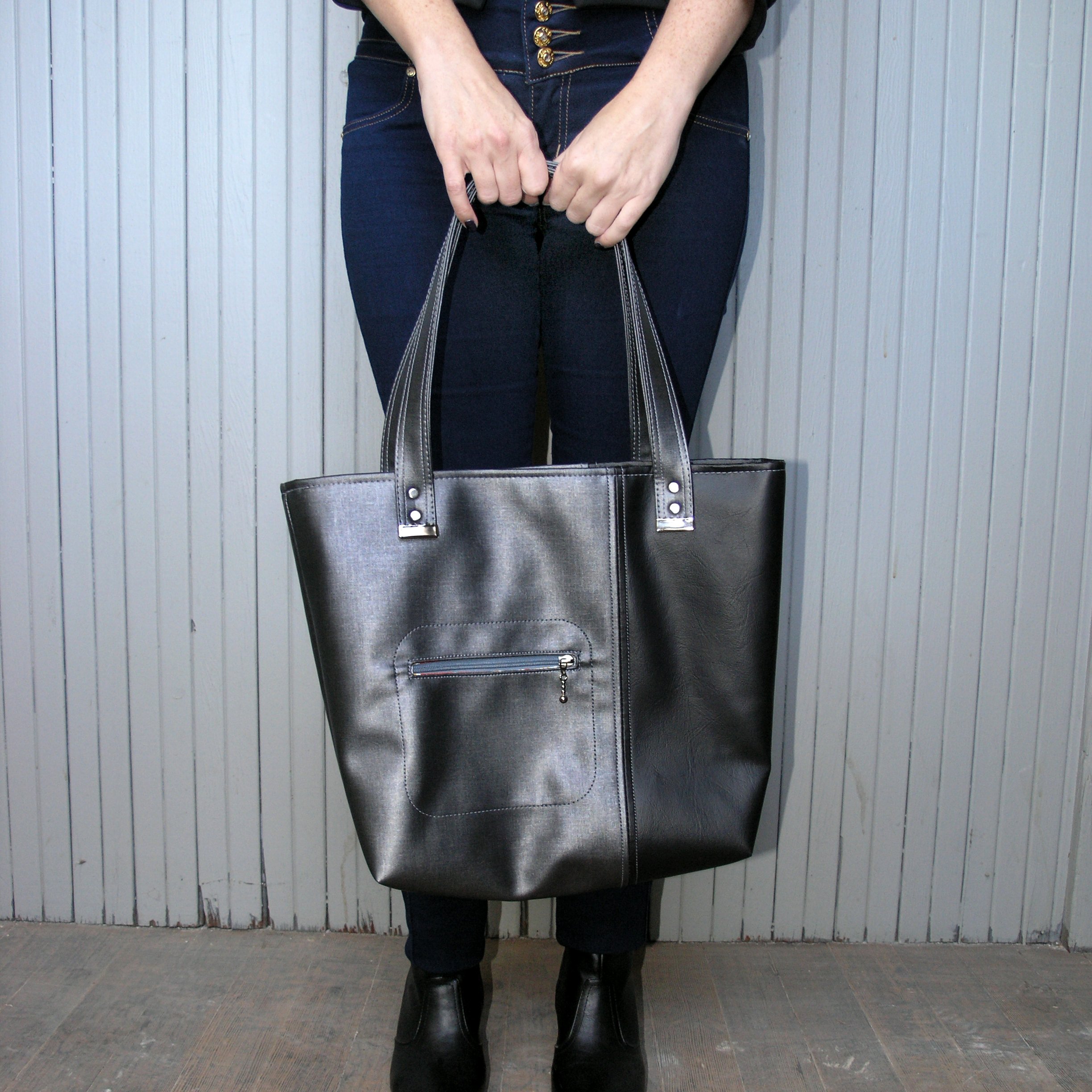 Vegan Leather Tote Bag for Women - Large Faux Leather Shoulder Bag, Spacious Carry All Purse for Work, Travel & Shopping - Eco-Friendly Commuter Bag & Everyday Handbag