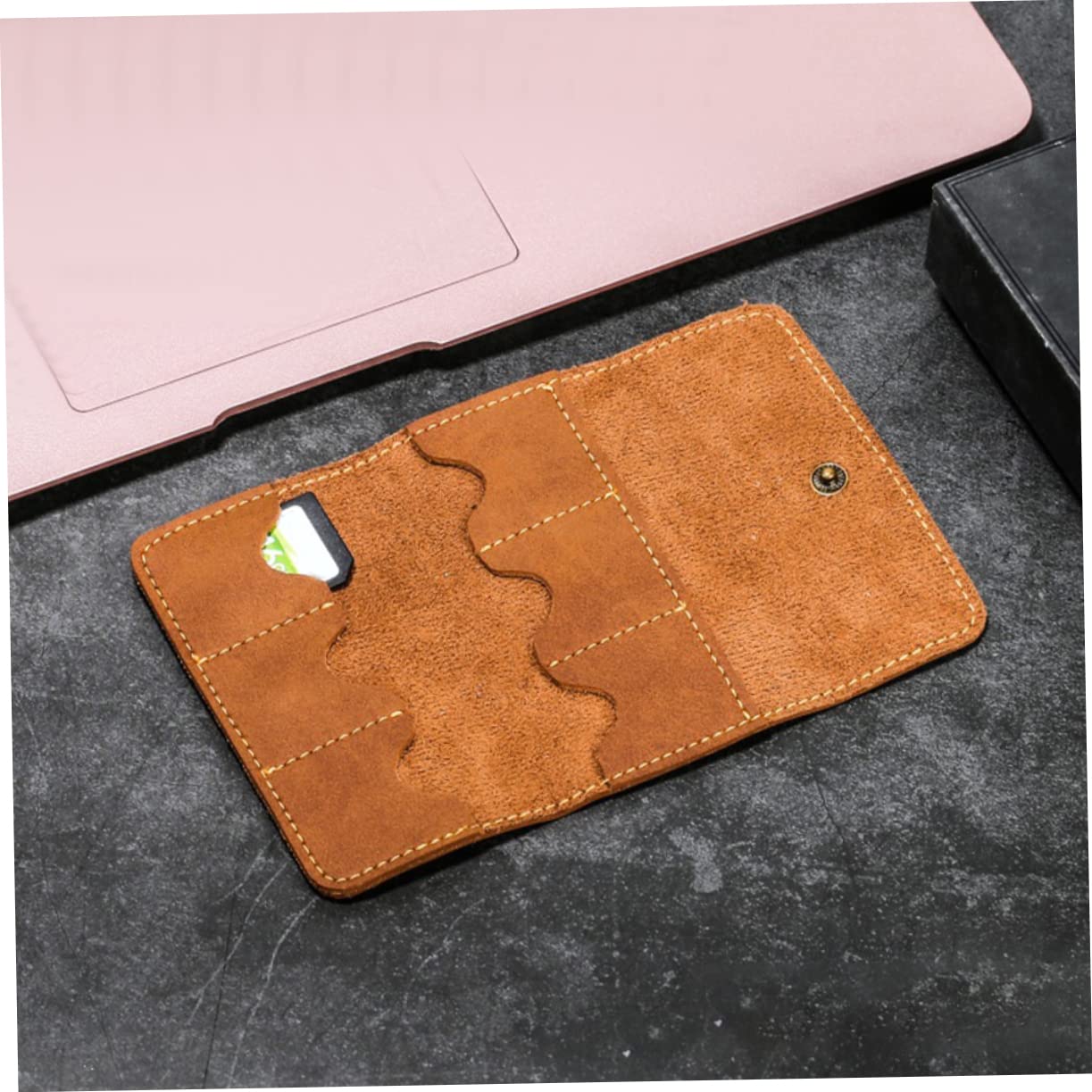 Gatuida Retro Memory Card Storage Case - 6-Slot Organizer Box for SD, MicroSD, and CF Cards - Durable & Compact Design - Perfect for Photographers, Gamers, and Tech Enthusiasts