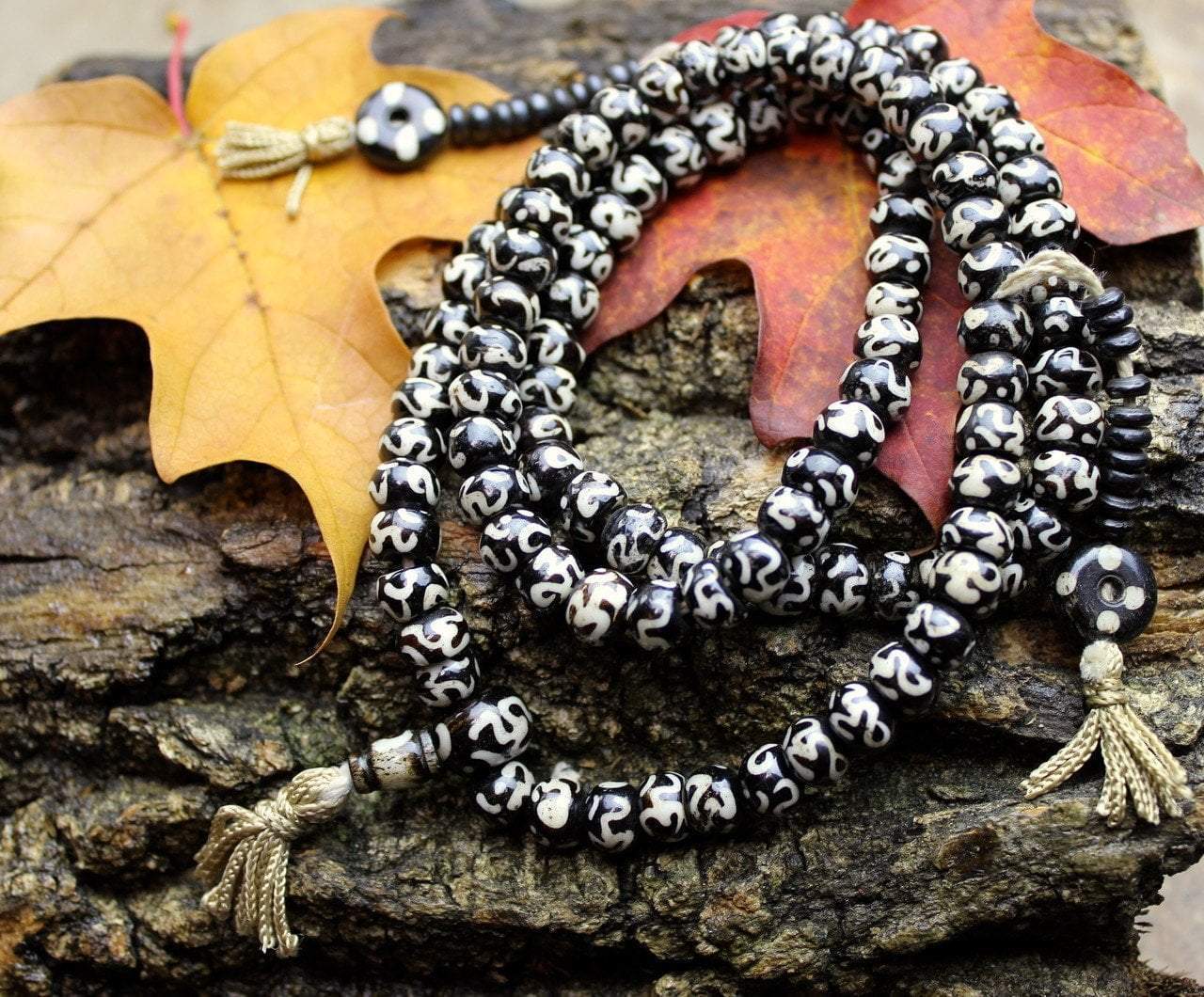 Hand Painted Om Bone Mala Beads - 108 Prayer Beads for Meditation, Yoga & Spiritual Practice | Buddhist & Hindu Prayer Necklace