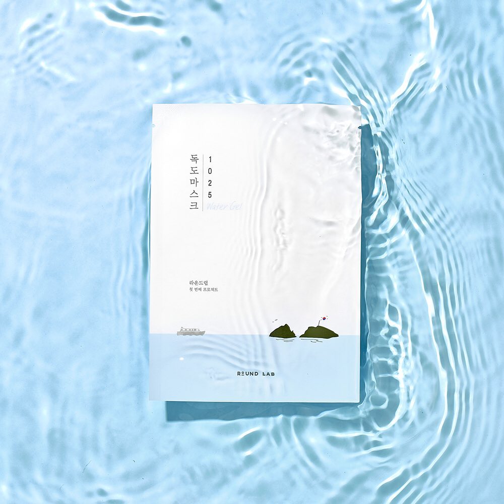 ROUND LAB 1025 Dokdo Hydrating Water Gel Mask - 18 Sheets/Box - Deep Moisturizing Facial Sheet Mask for Dry & Sensitive Skin - Perfect for Daily Skincare Routine & Spa Night