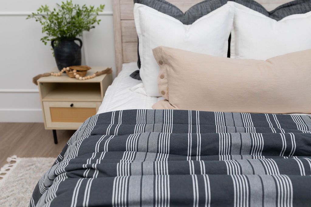 Beau Luxe Blanket - Ultra Soft & Cozy Luxury Throw Blanket for Bed, Couch & Travel - Perfect for Home Decor, Gifts & Relaxation