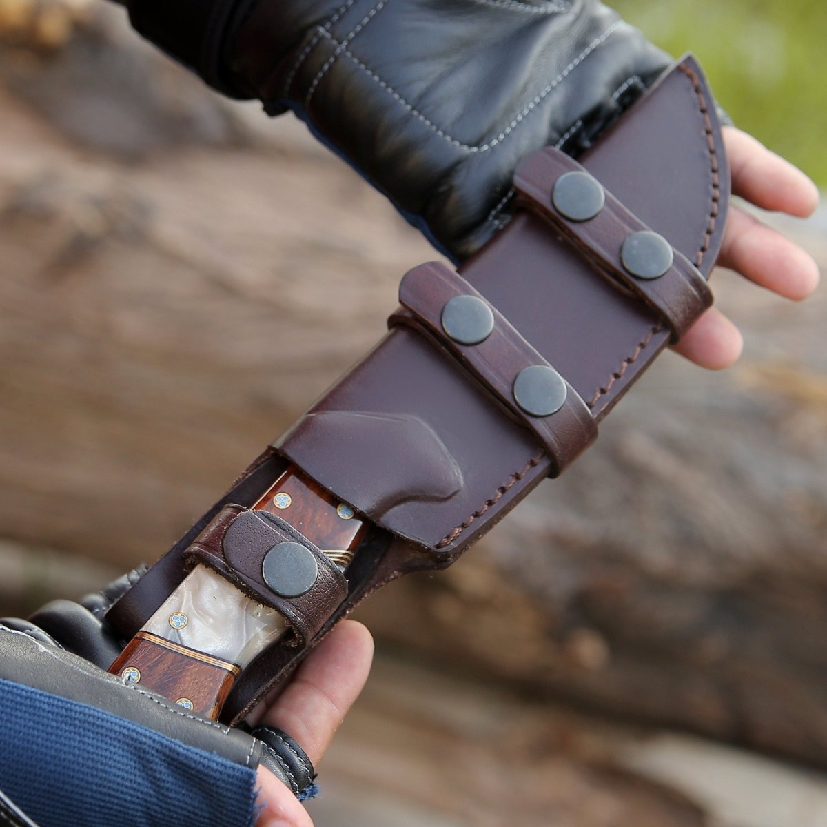 Premium Damascus Steel Hunting Knife with Mother of Pearl Inlay, Exotic Rosewood & Copper Handle - Perfect for Outdoor Adventures, Camping, and Survival Gear