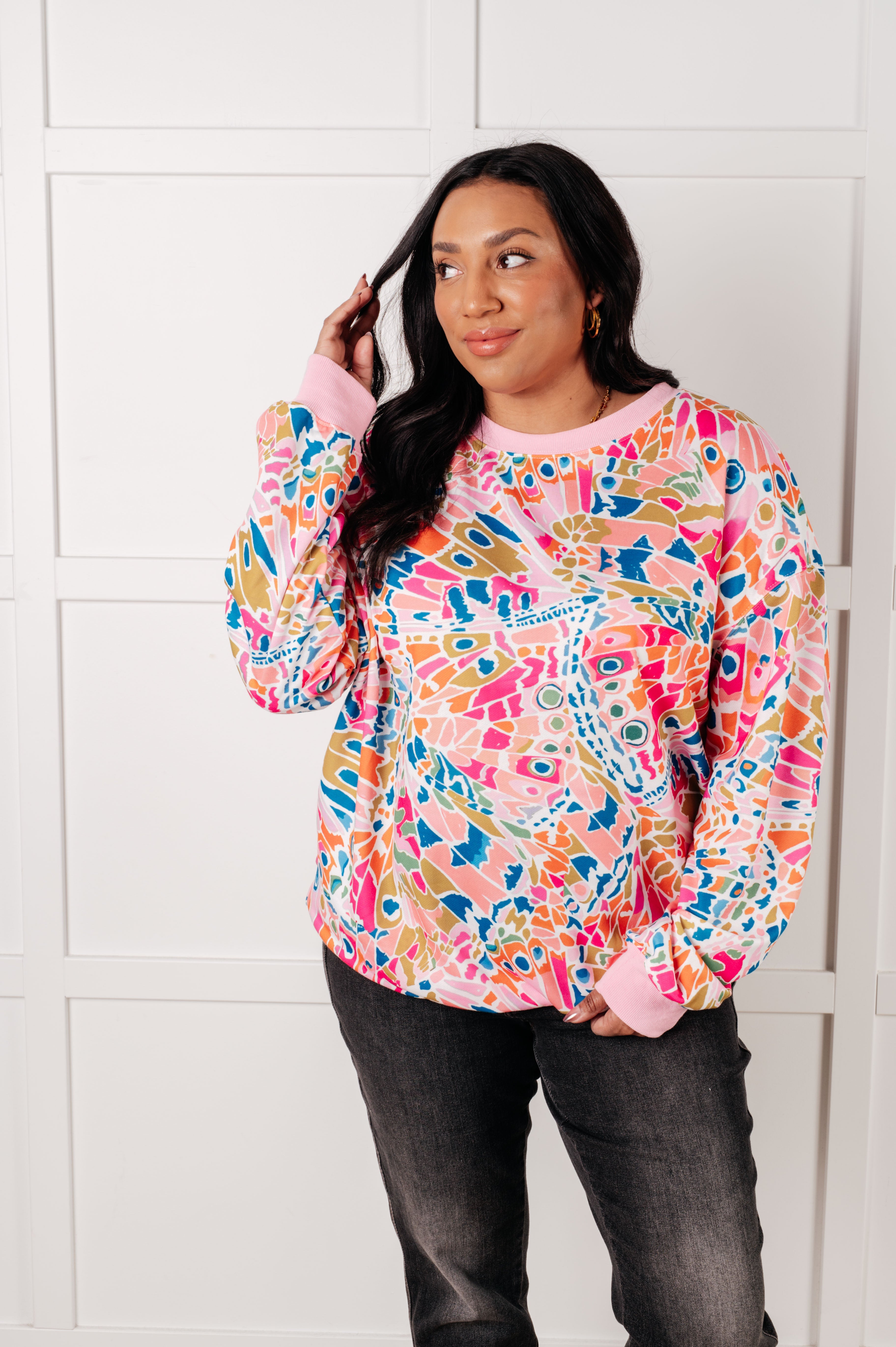 Abstract Print Pullover Sweatshirt - Trendy Confusing Times Design for Casual Wear & Street Style