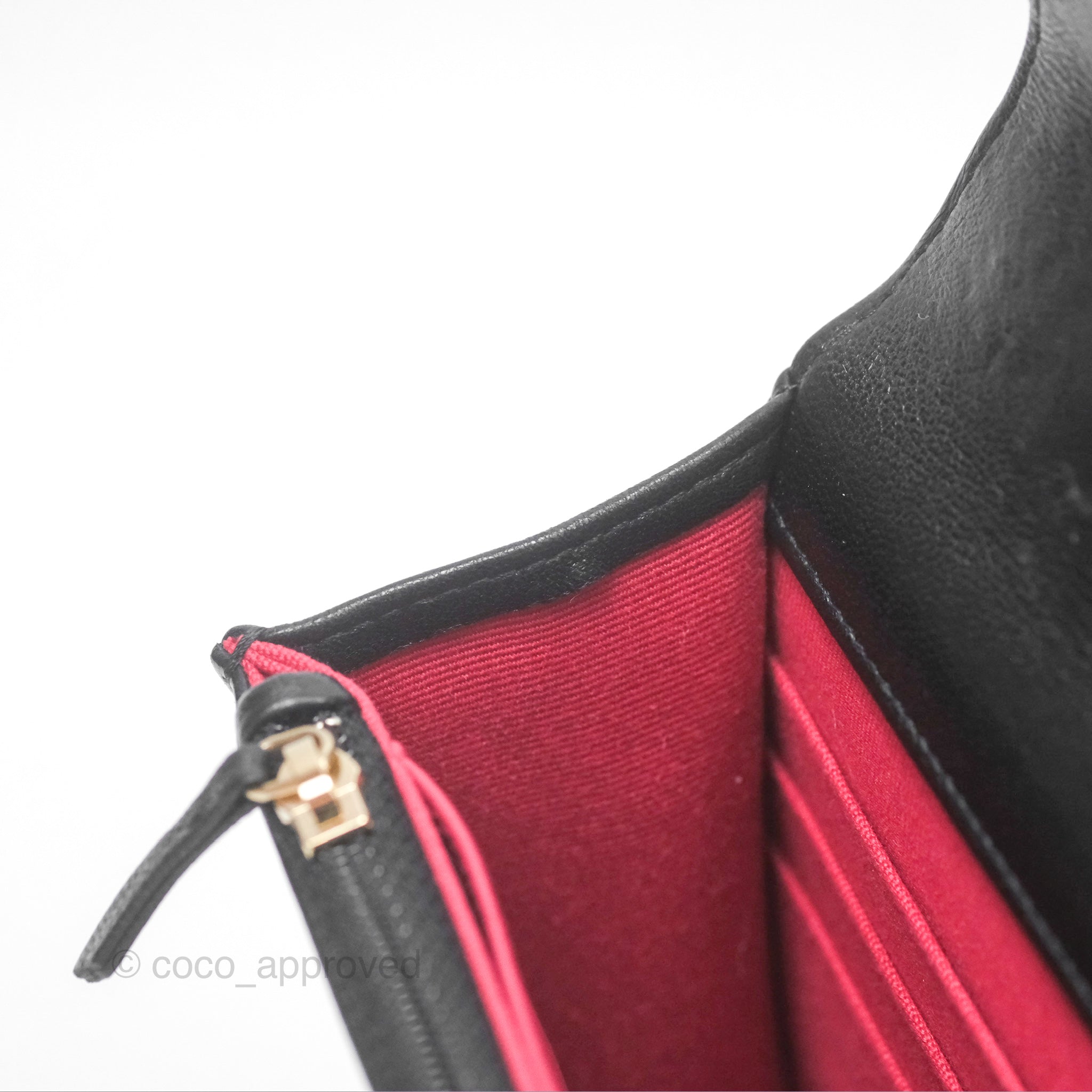 Chanel 19 Wallet on Chain WOC Black Mixed Hardware - Luxury Crossbody Bag for Women, Perfect for Evening Parties & Daily Use
