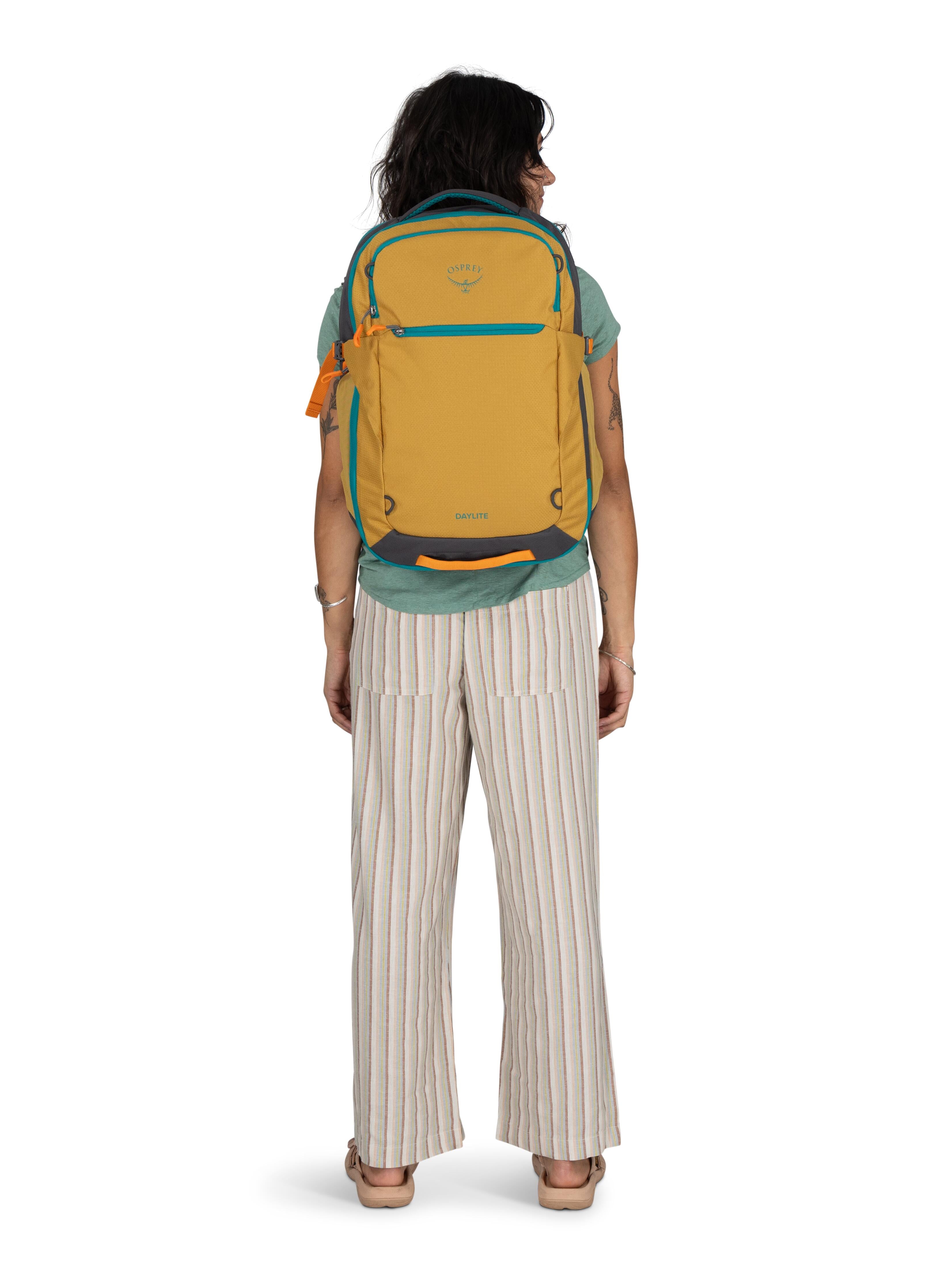 Osprey Daylite Travel Pack 35 - Lightweight Hiking Backpack for Men & Women - Perfect for Day Trips, Commuting & Outdoor Adventures